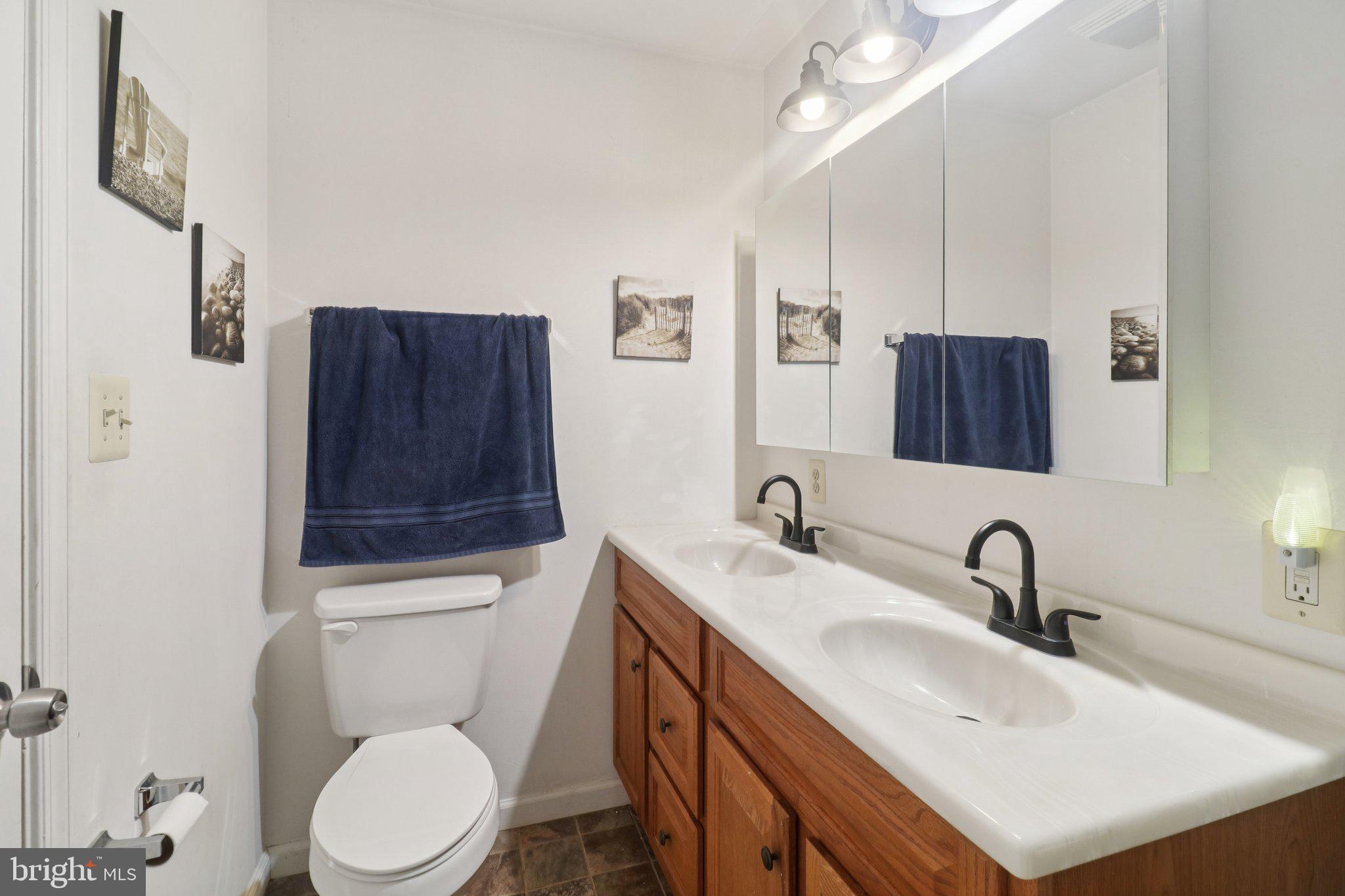 FRANKLIN MANOR BEACH - Residential