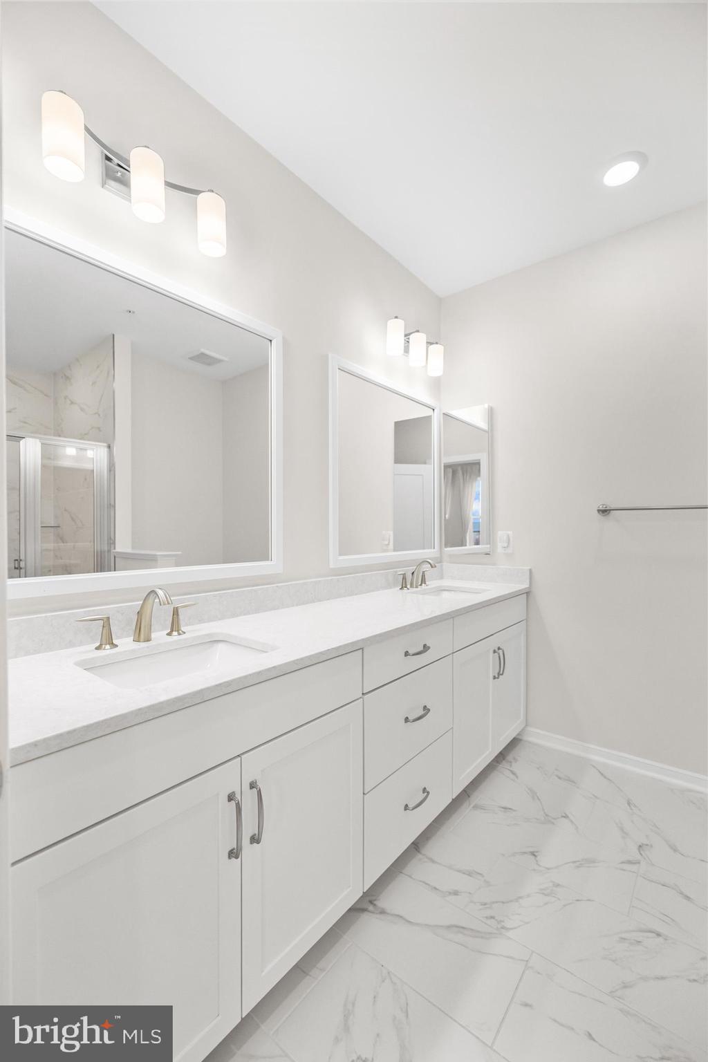 BRAMBLETON - Residential