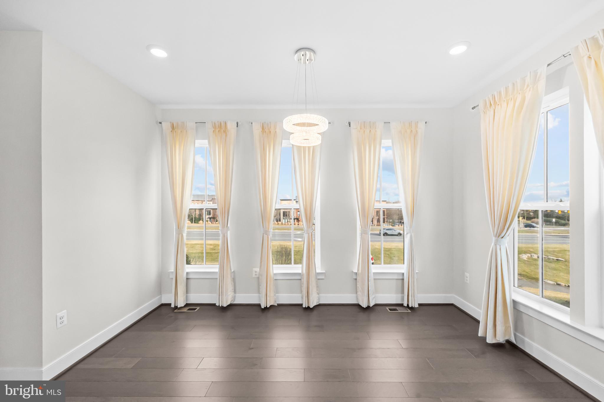 BRAMBLETON - Residential