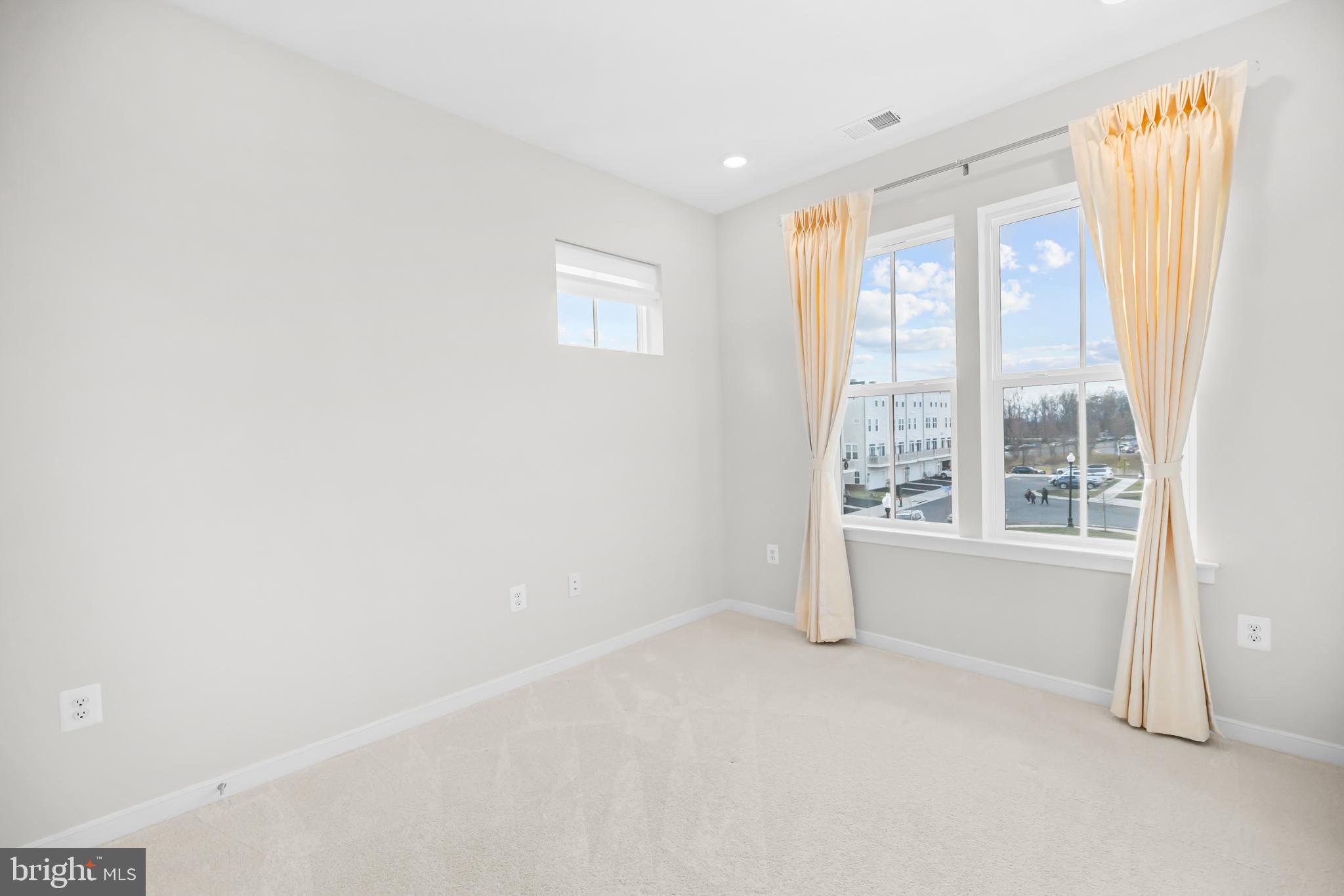 BRAMBLETON - Residential