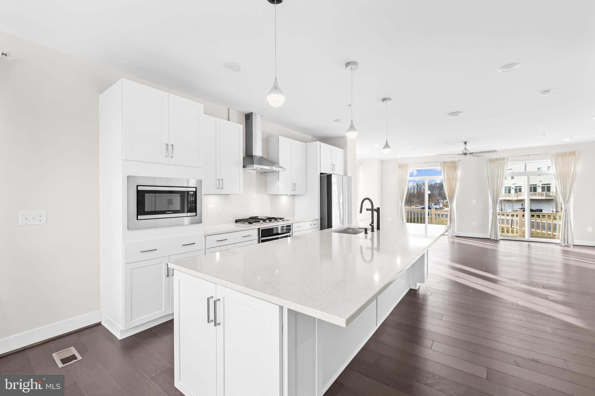 BRAMBLETON - Residential