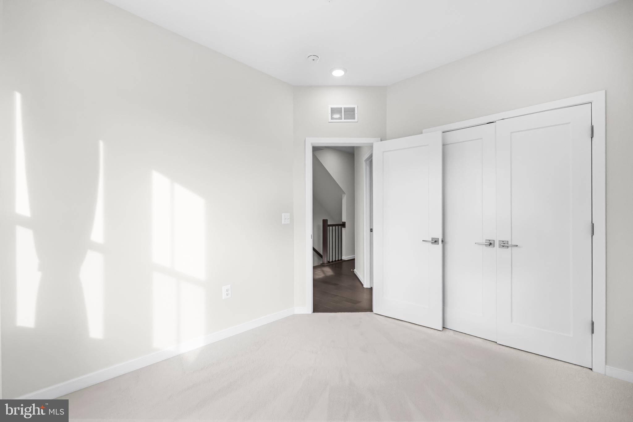 BRAMBLETON - Residential