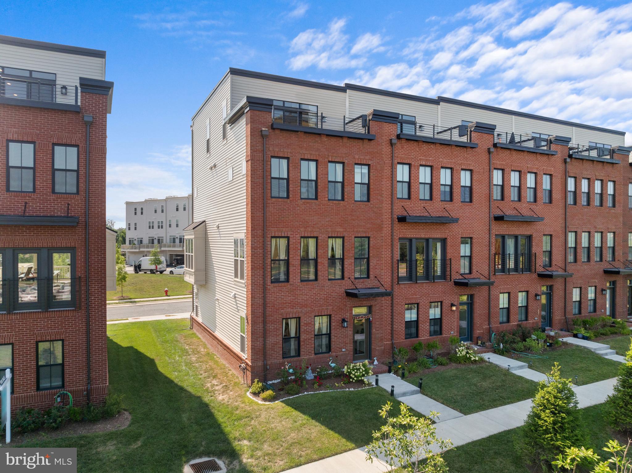 BRAMBLETON - Residential