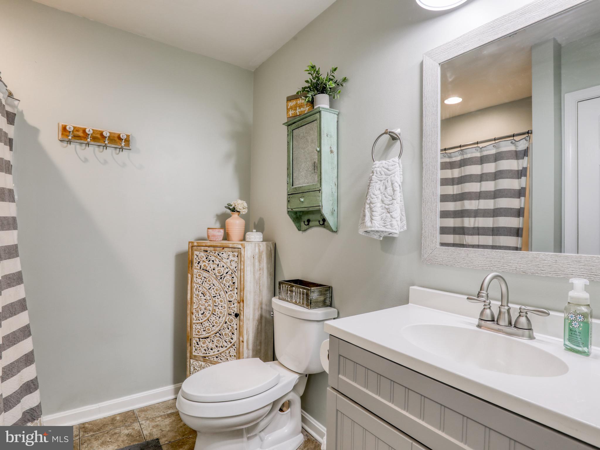 APPLE TREE FARMS - Residential