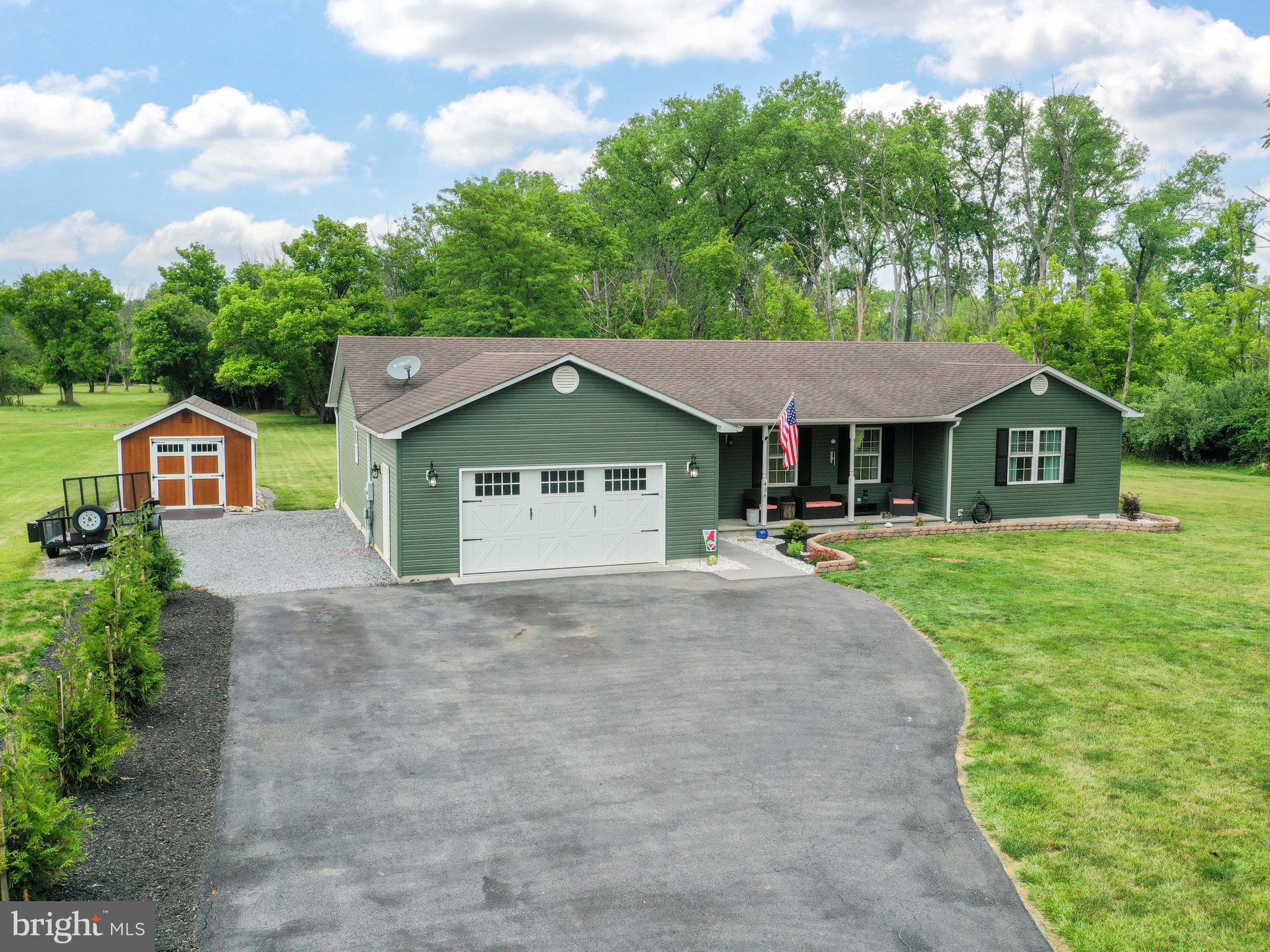 APPLE TREE FARMS - Residential