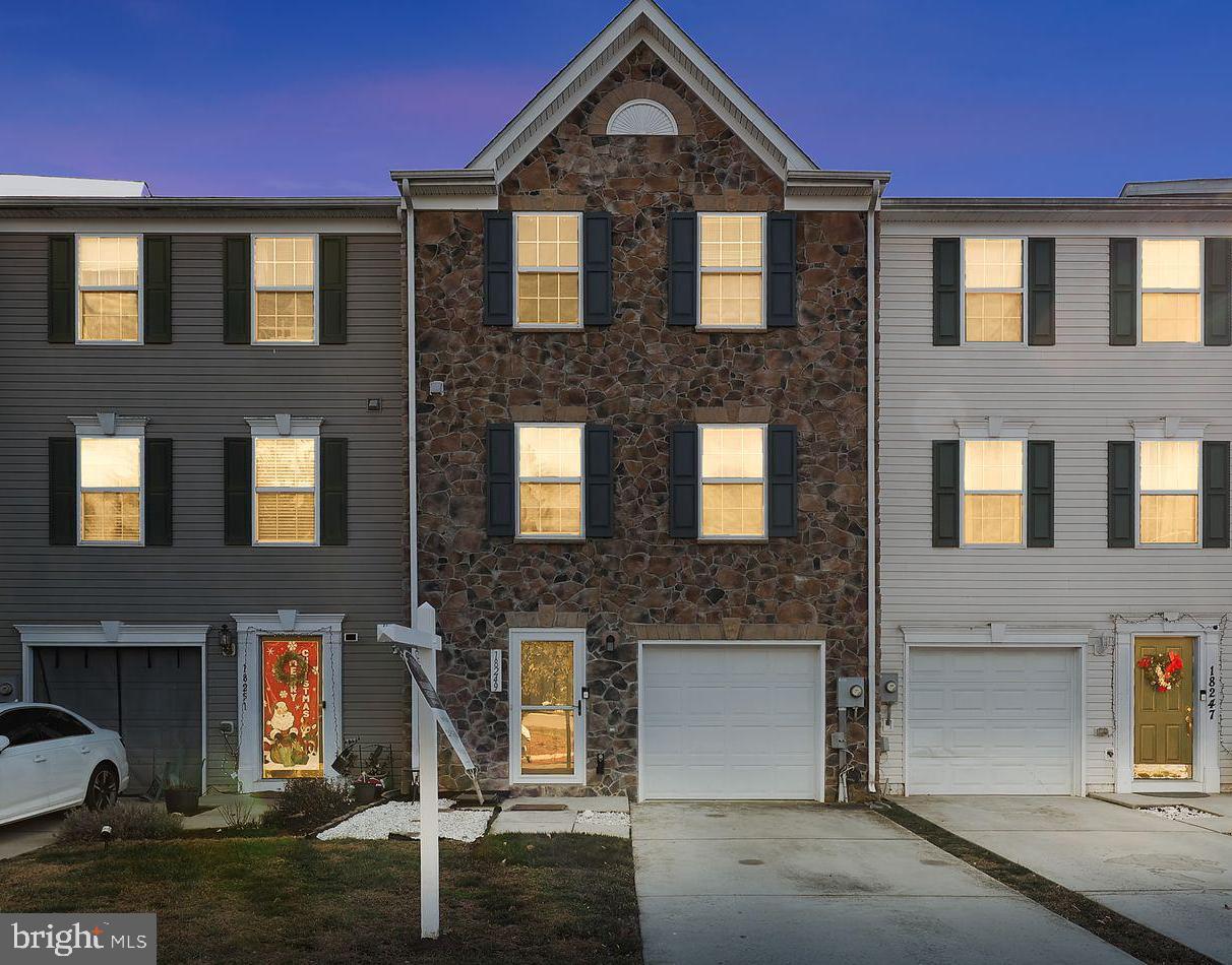 SENECA RIDGE - Residential