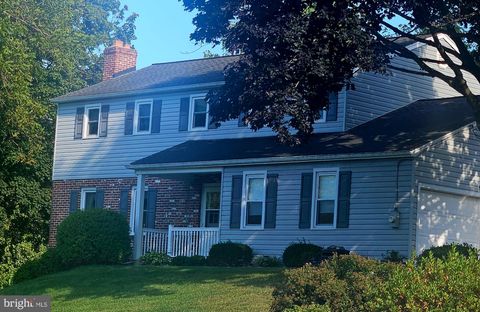 913 BAYLOWELL DRIVE WEST CHESTER PA 19380