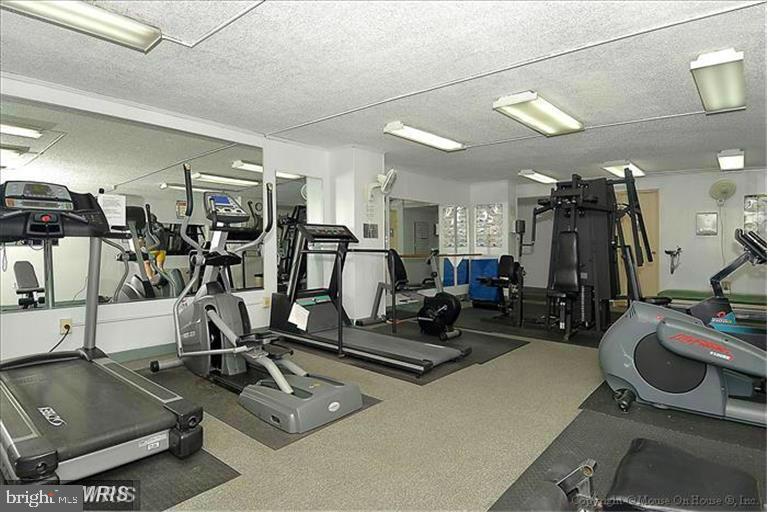 GROSVENOR PARK - Residential Lease