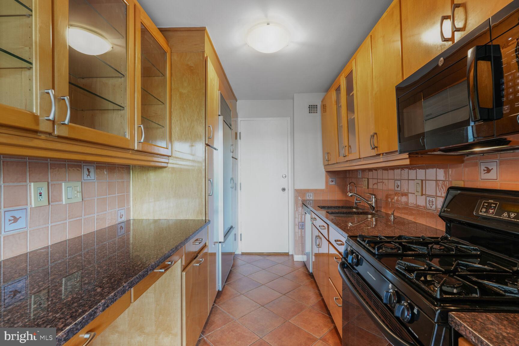 GROSVENOR PARK - Residential Lease