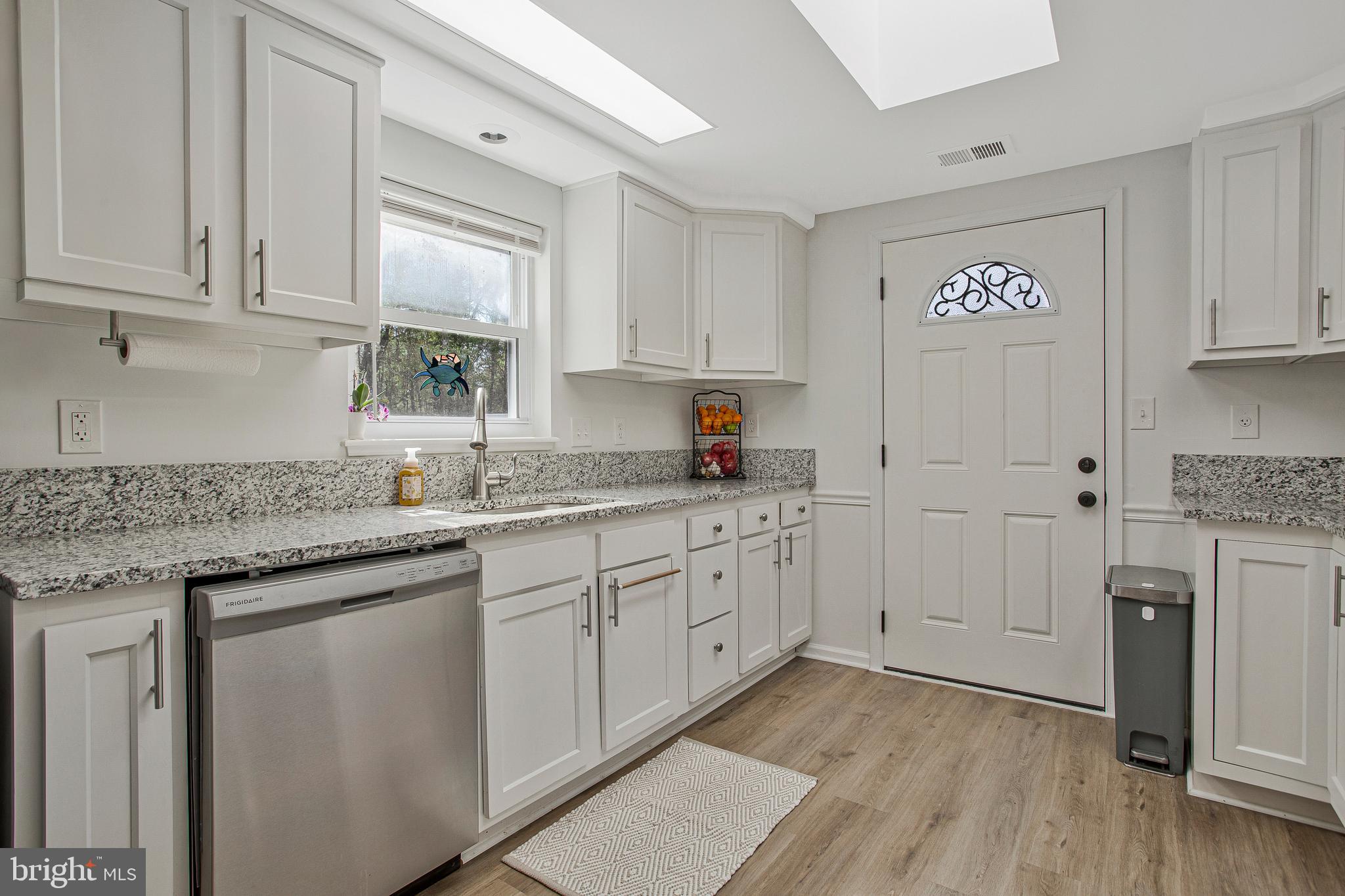 HOLLY HILL HARBOR - Residential