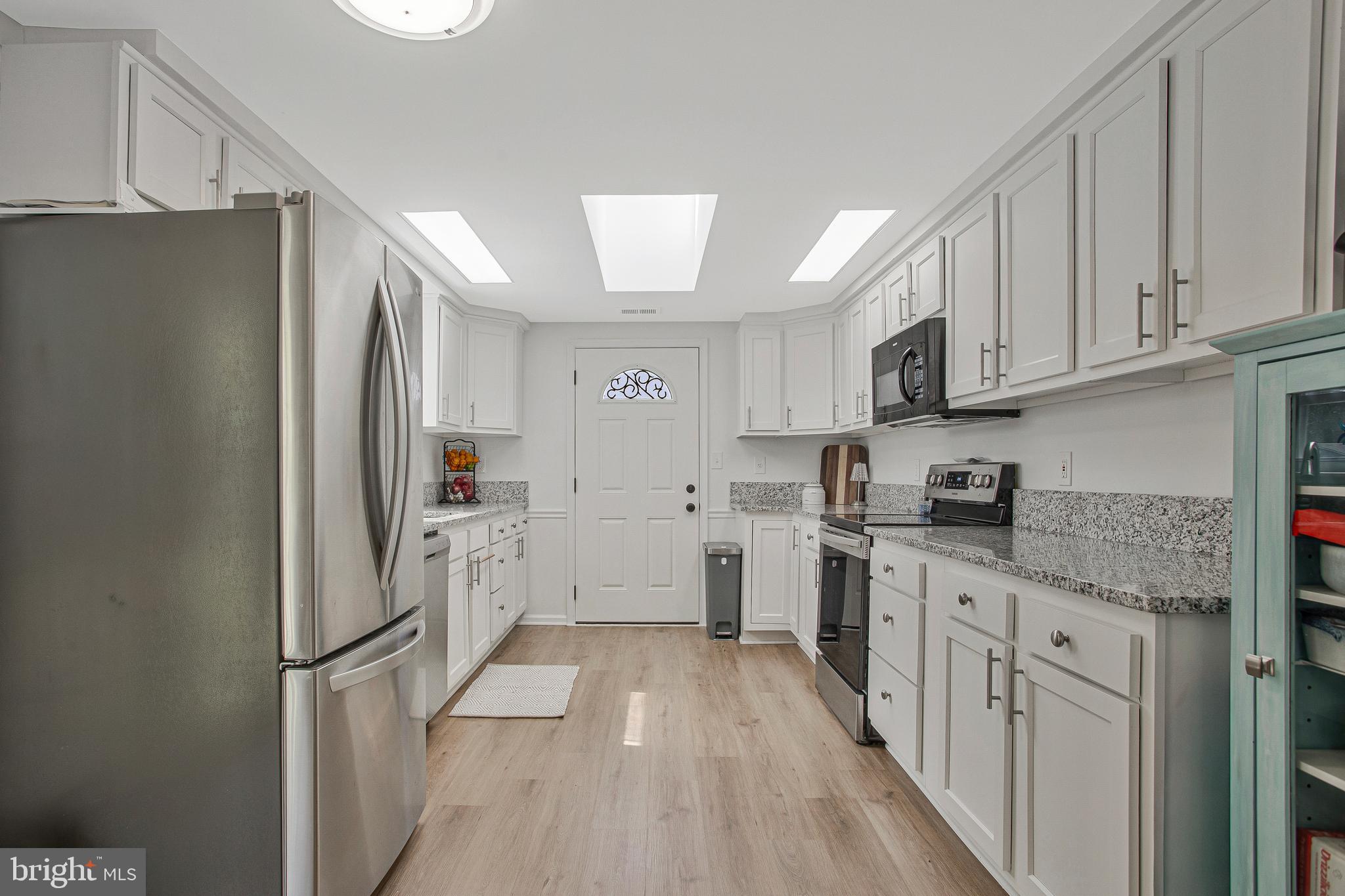 HOLLY HILL HARBOR - Residential