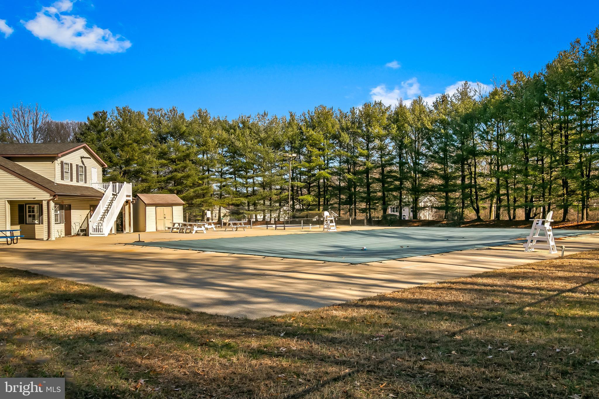 CHESTERFIELD GARDEN CONDOMINIUM - Residential Lease