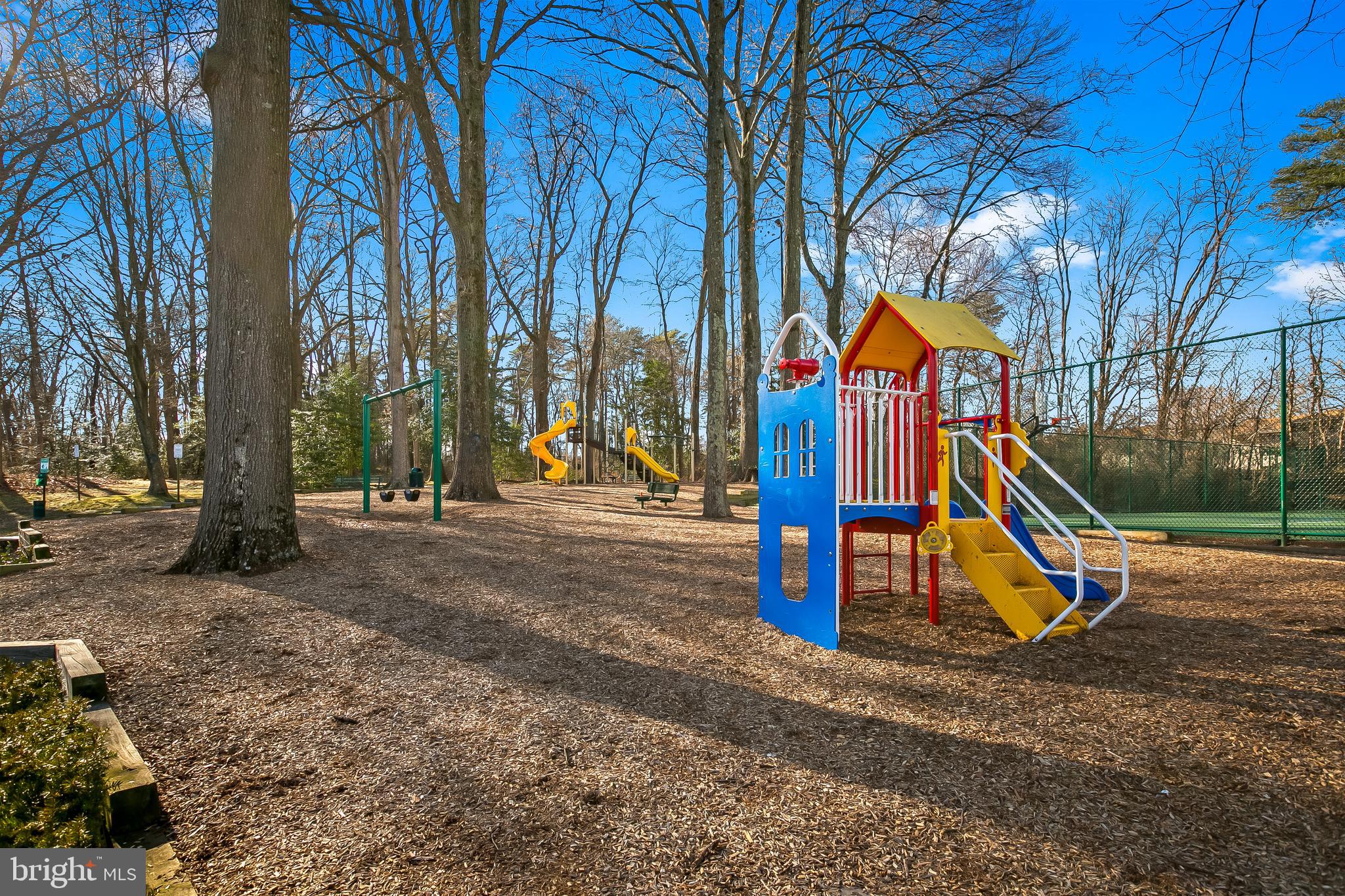 CHESTERFIELD GARDEN CONDOMINIUM - Residential Lease