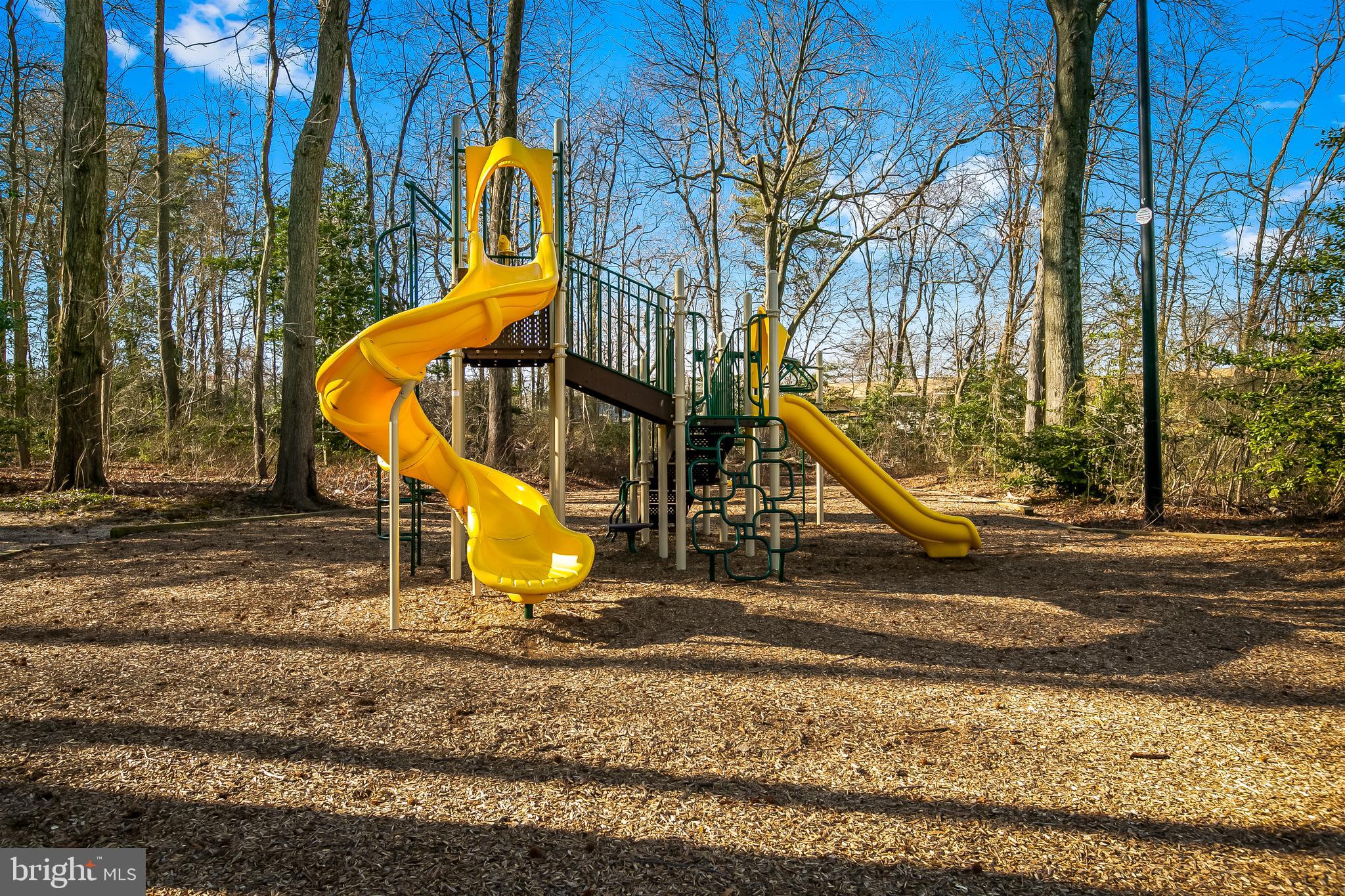 CHESTERFIELD GARDEN CONDOMINIUM - Residential Lease