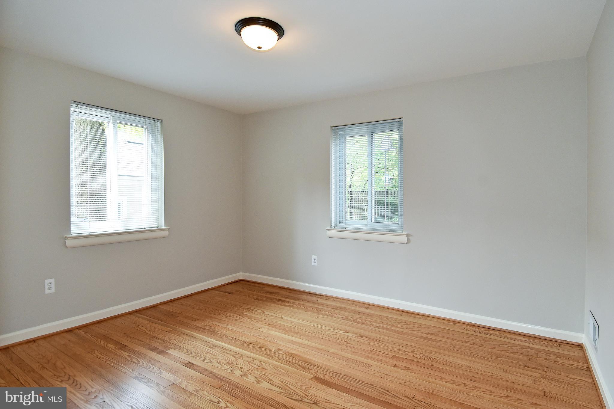 WAYCROFT WOODLAWN - Residential