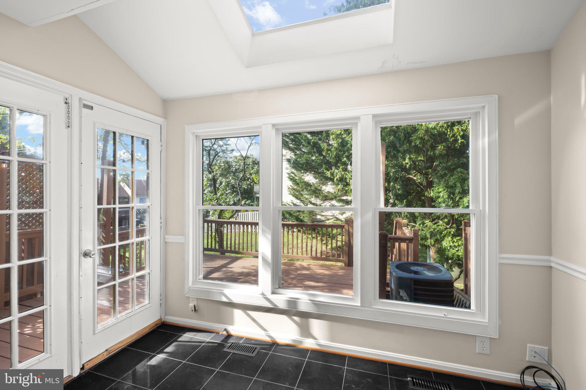 BLUEMONT - Residential Lease