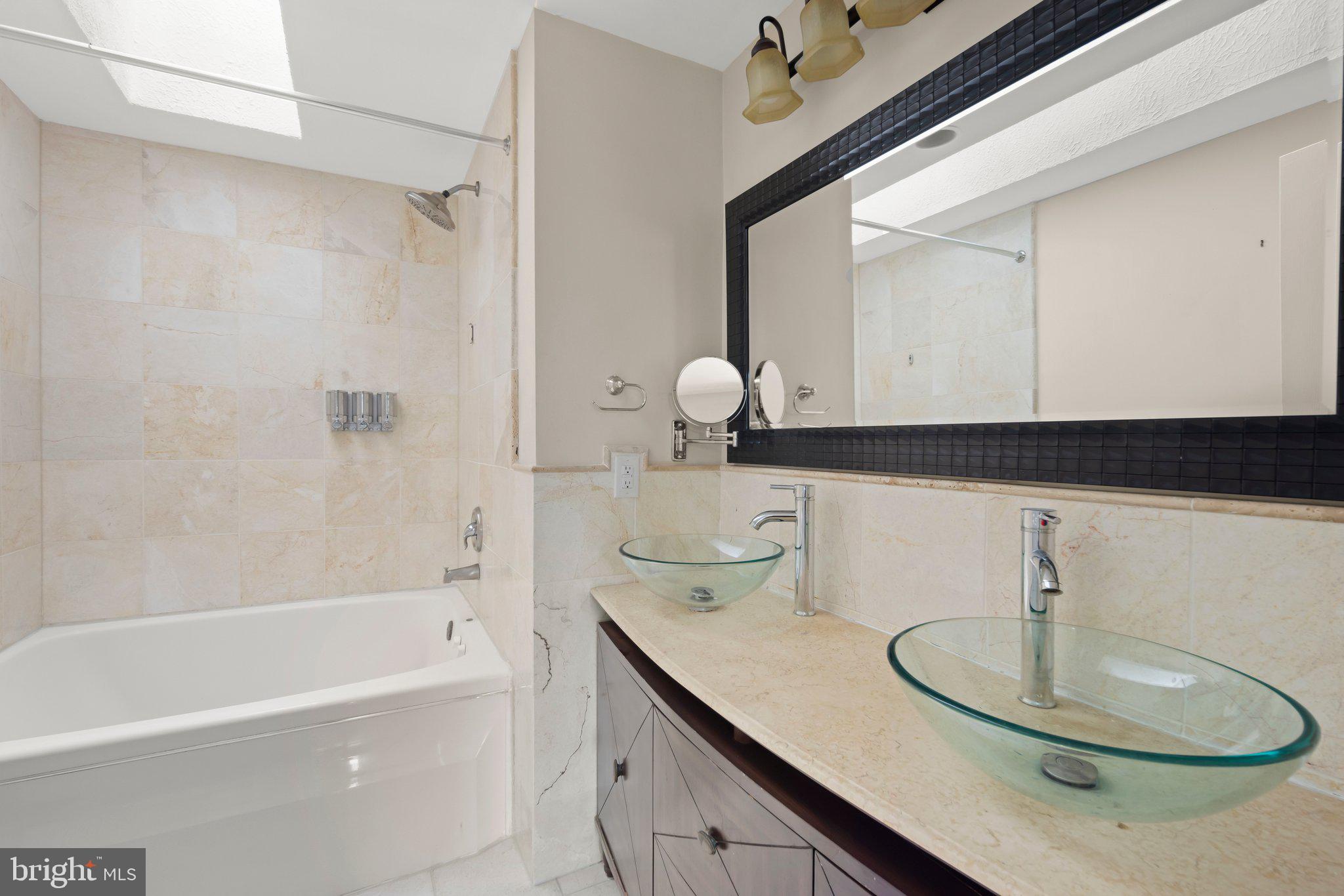 BLUEMONT - Residential Lease