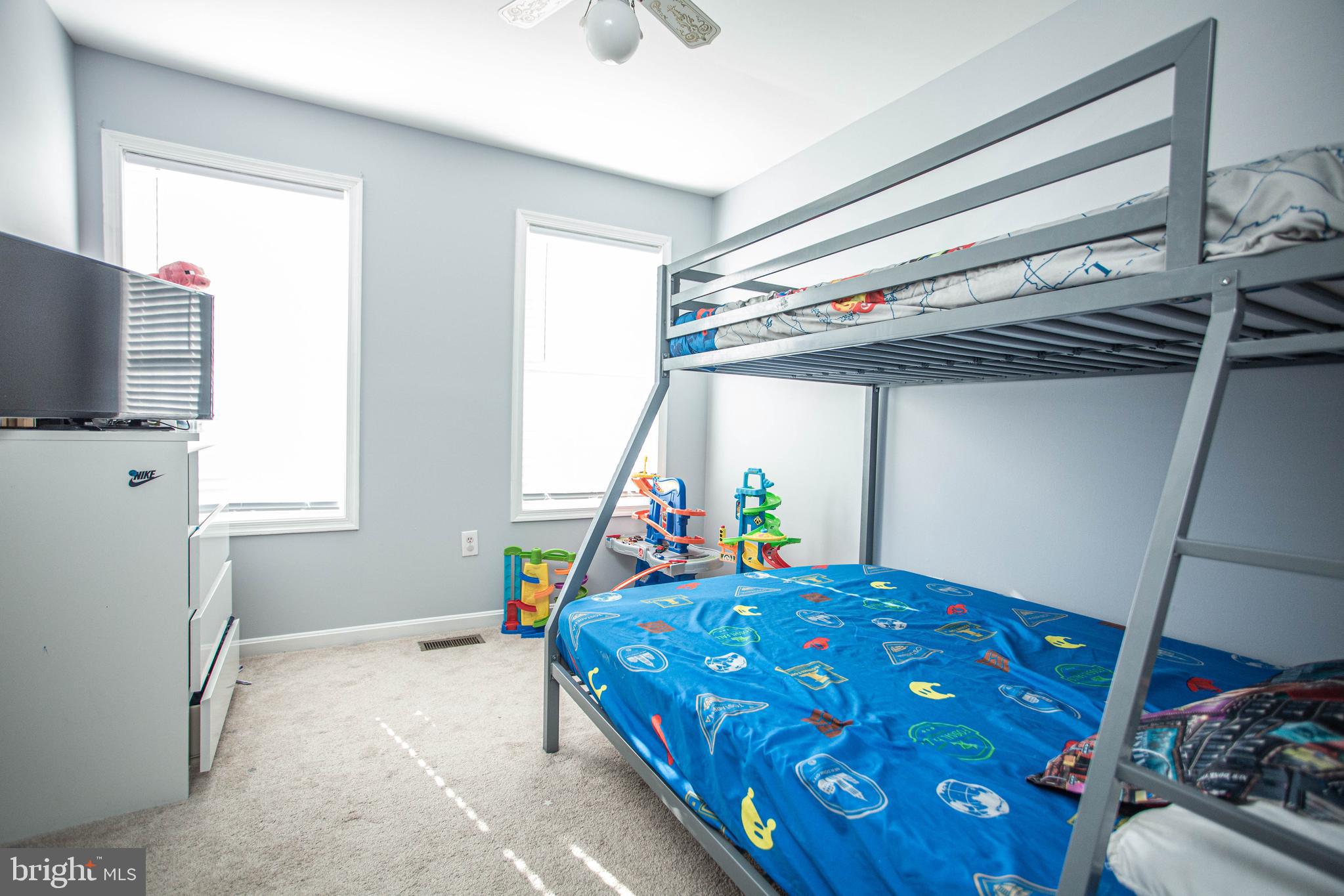 DEVON GREEN - Residential