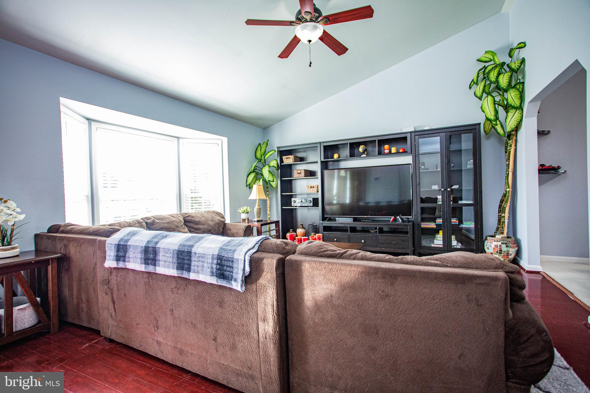 DEVON GREEN - Residential