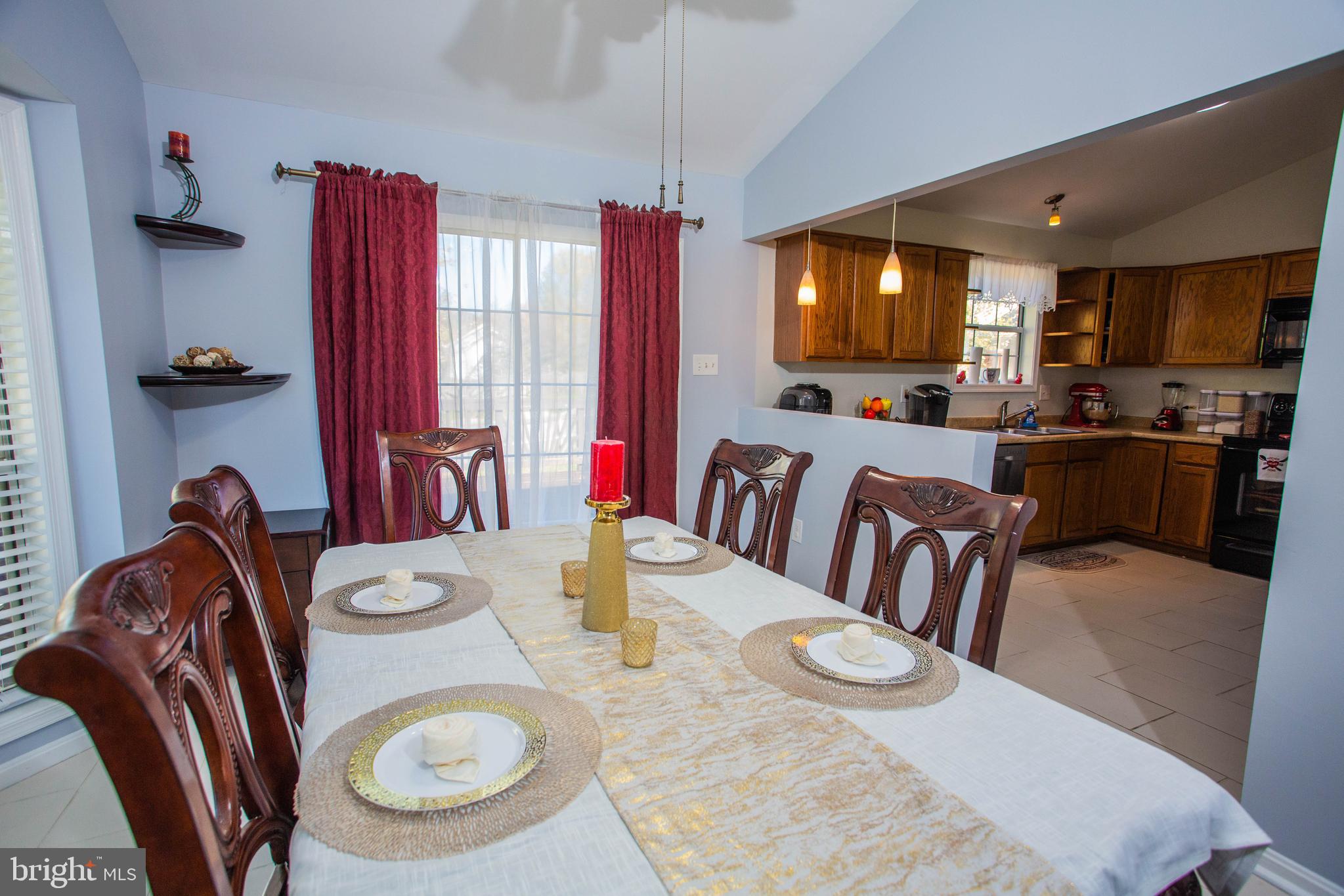 DEVON GREEN - Residential