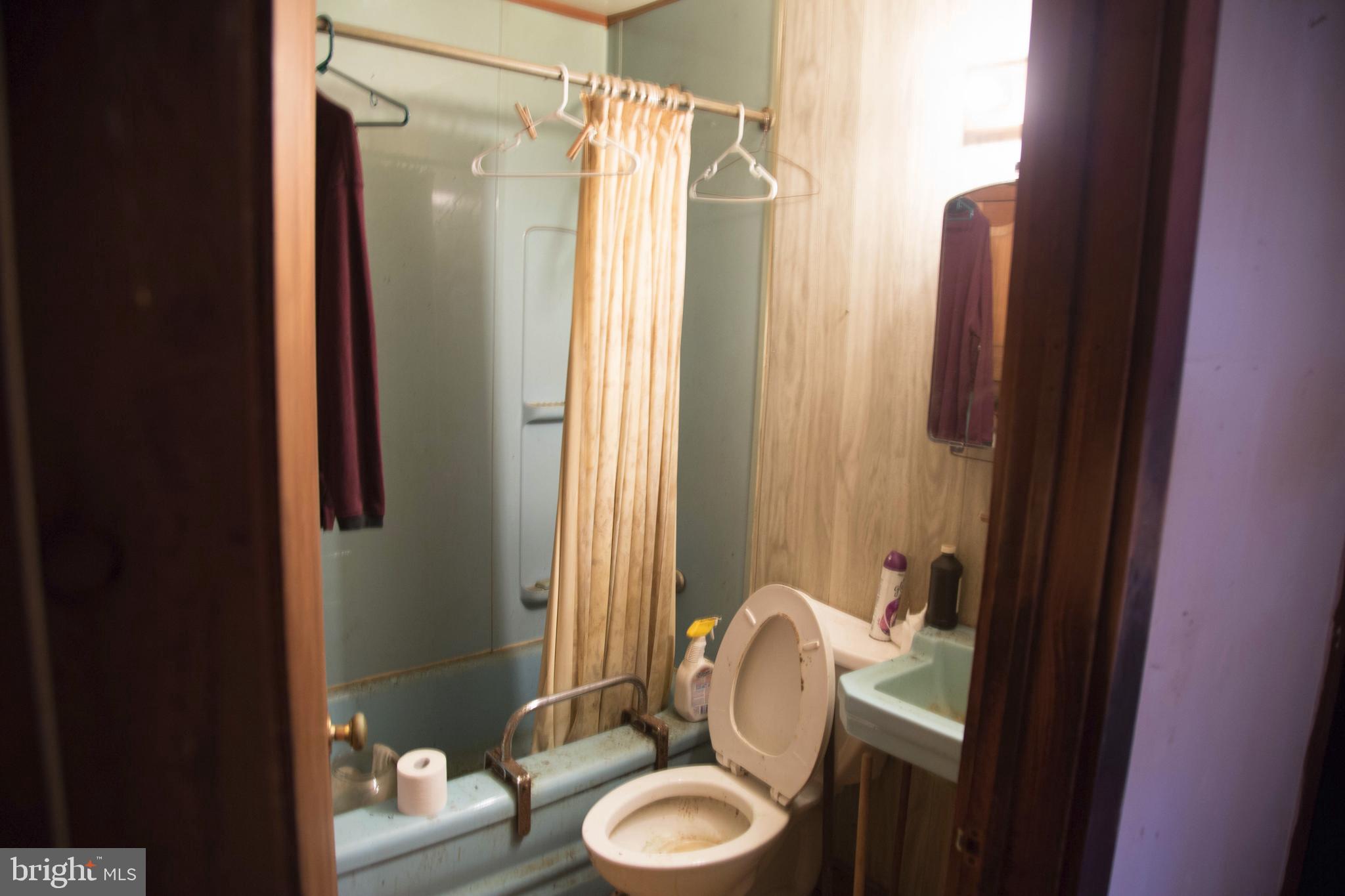 TWIN RIVER BEACH - Residential