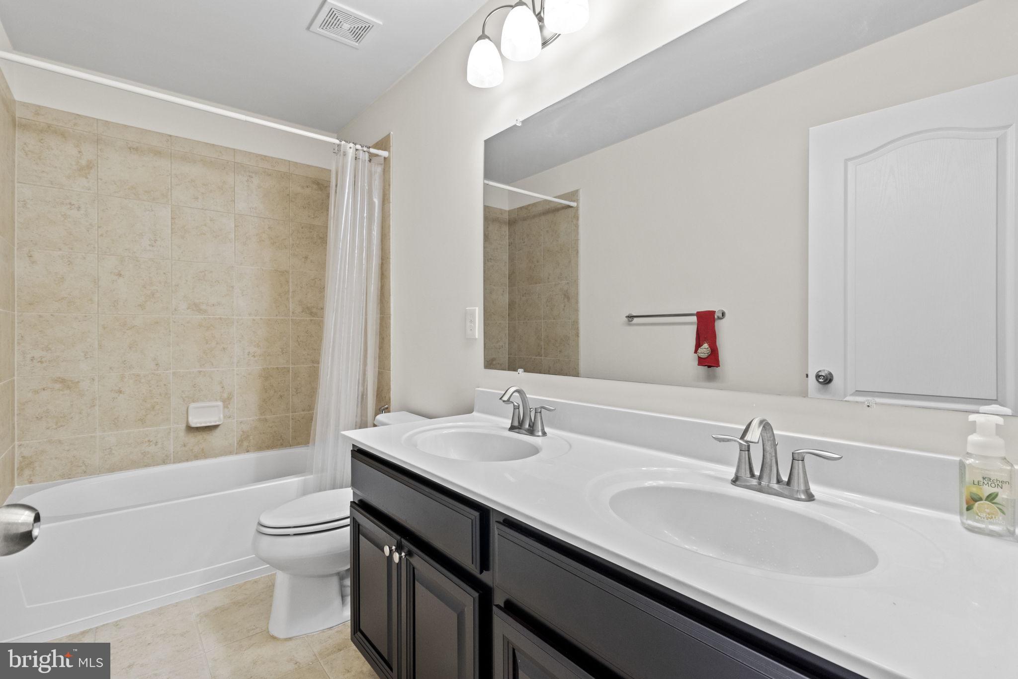 CHELSEA MANOR - Residential