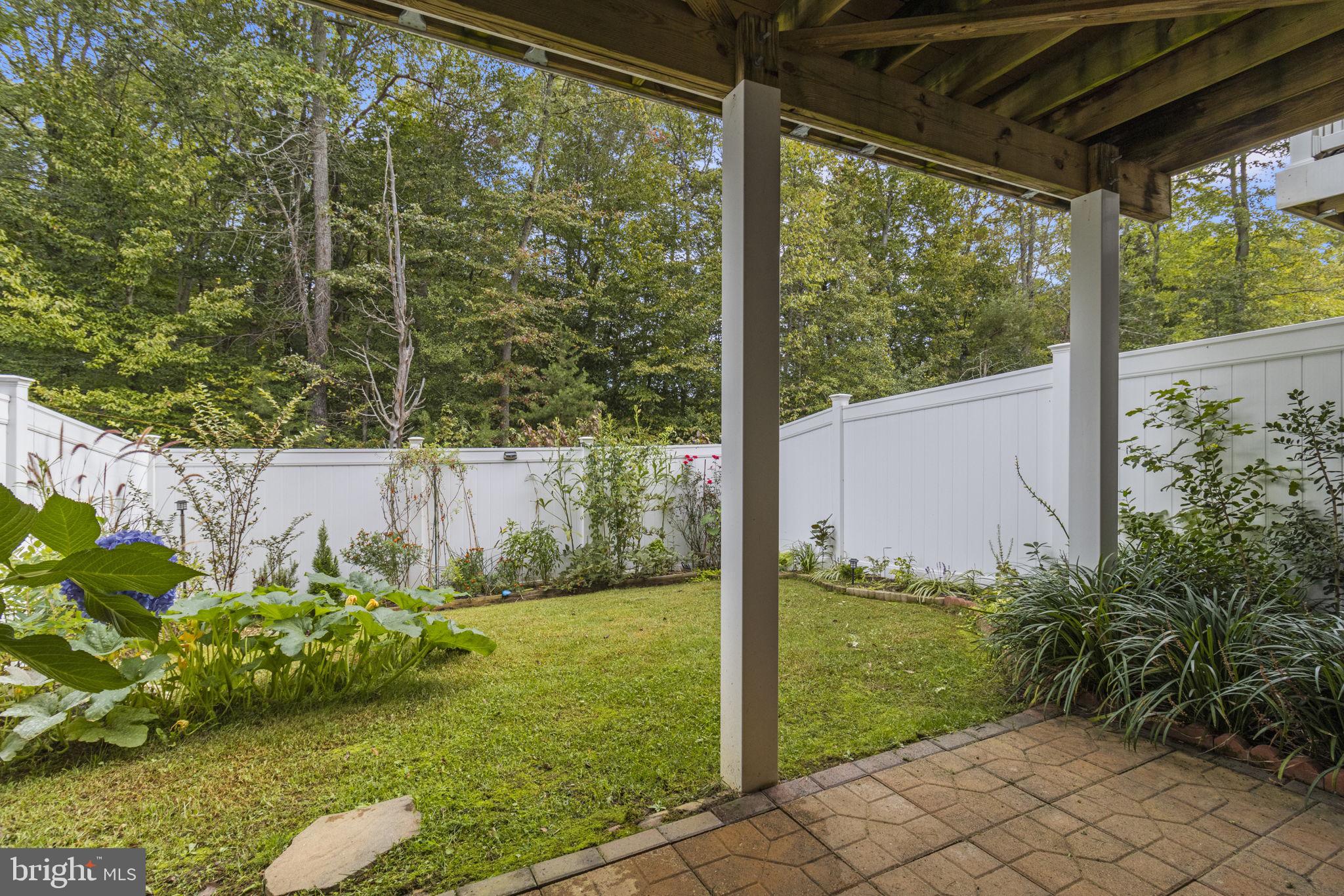 CHELSEA MANOR - Residential