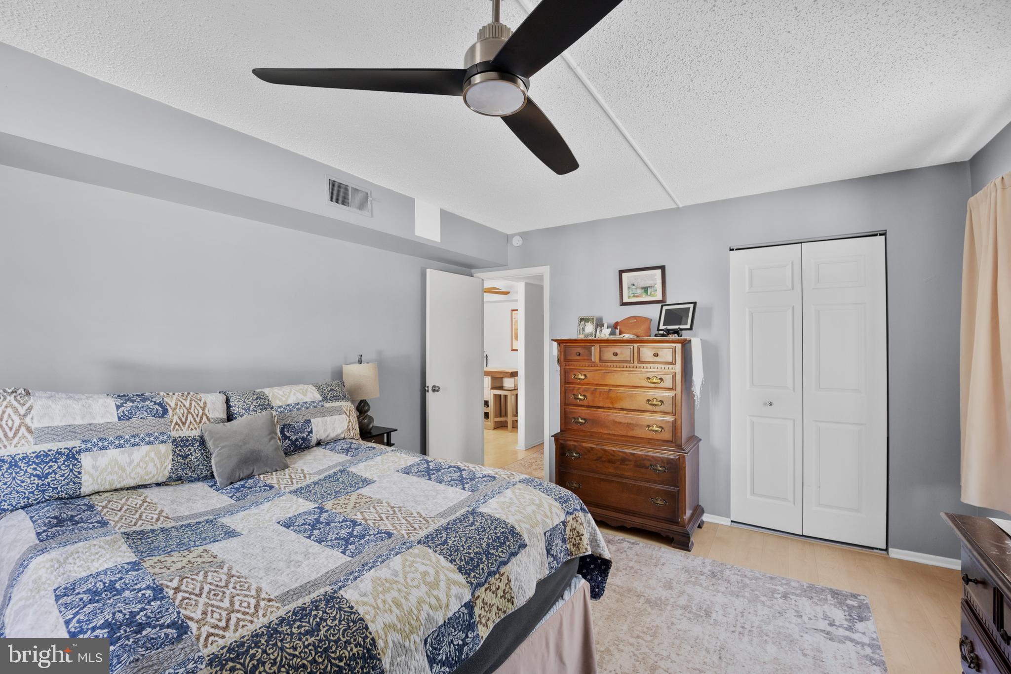 HILLTOP - Residential