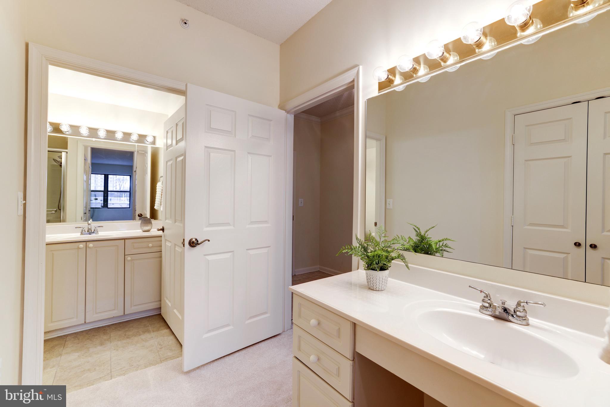 MAGNOLIAS AT LANSDOWNE WOODS - Residential Lease