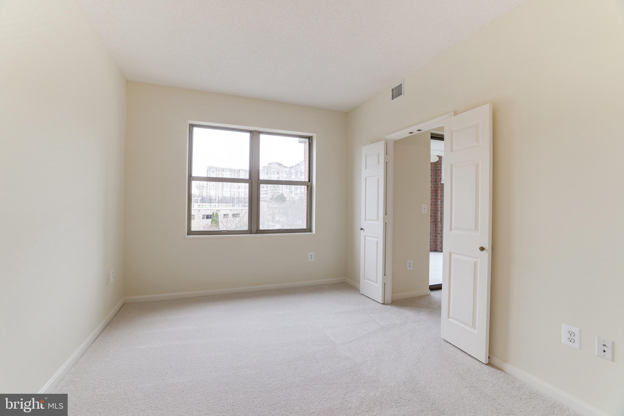 MAGNOLIAS AT LANSDOWNE WOODS - Residential Lease