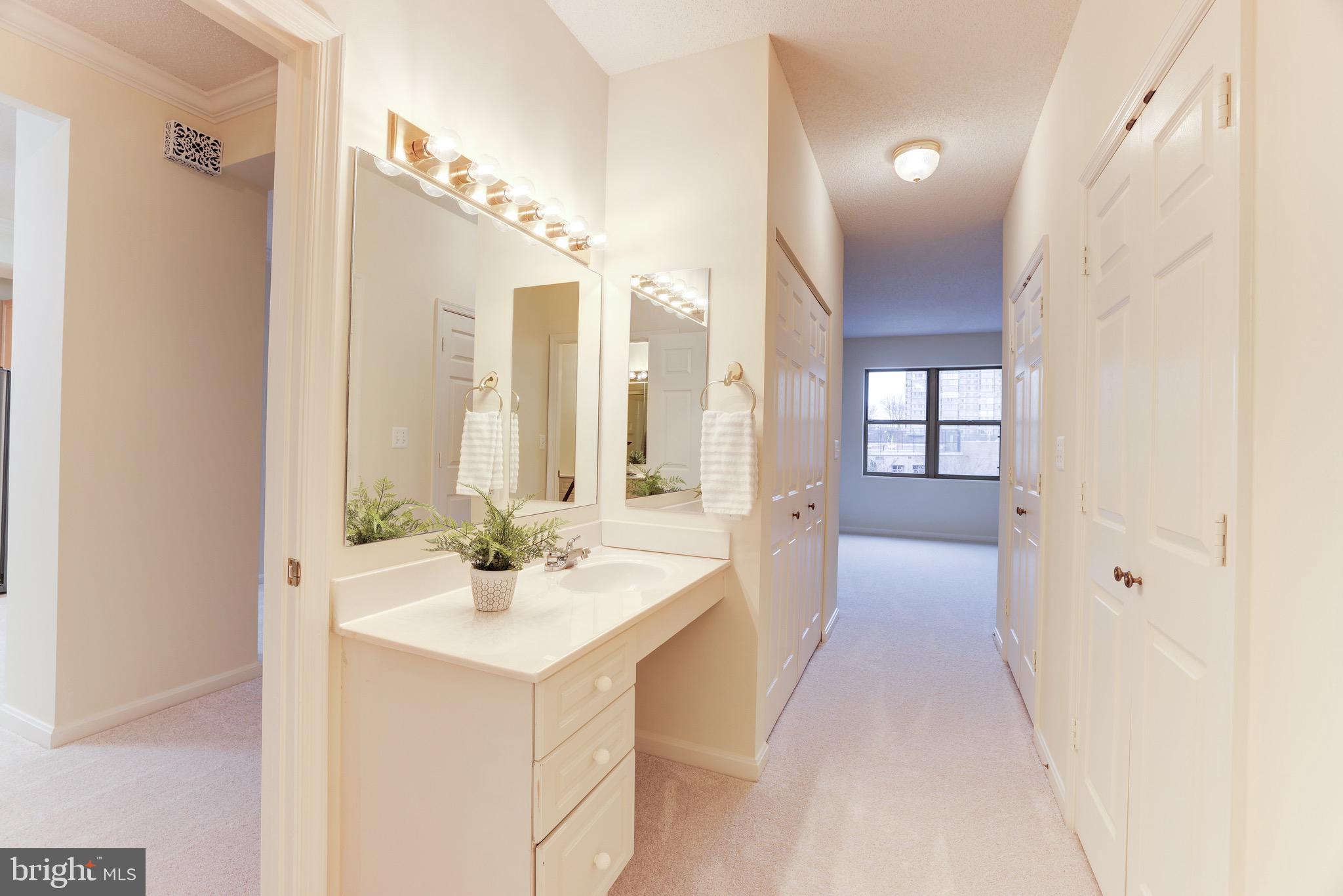 MAGNOLIAS AT LANSDOWNE WOODS - Residential Lease