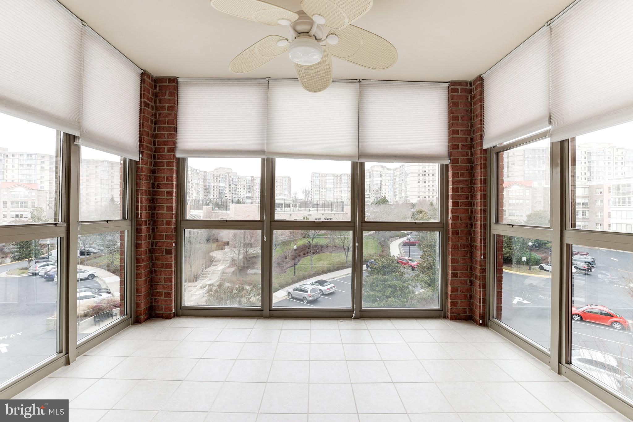 MAGNOLIAS AT LANSDOWNE WOODS - Residential Lease