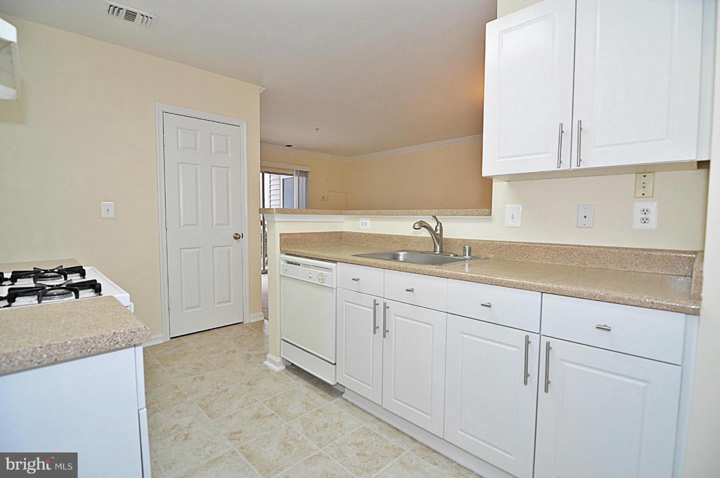 GATES OF FAIR LAKES - Residential Lease