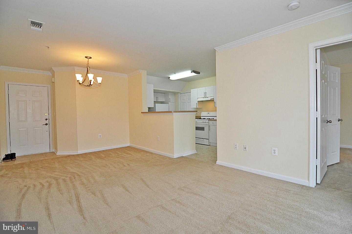 GATES OF FAIR LAKES - Residential Lease