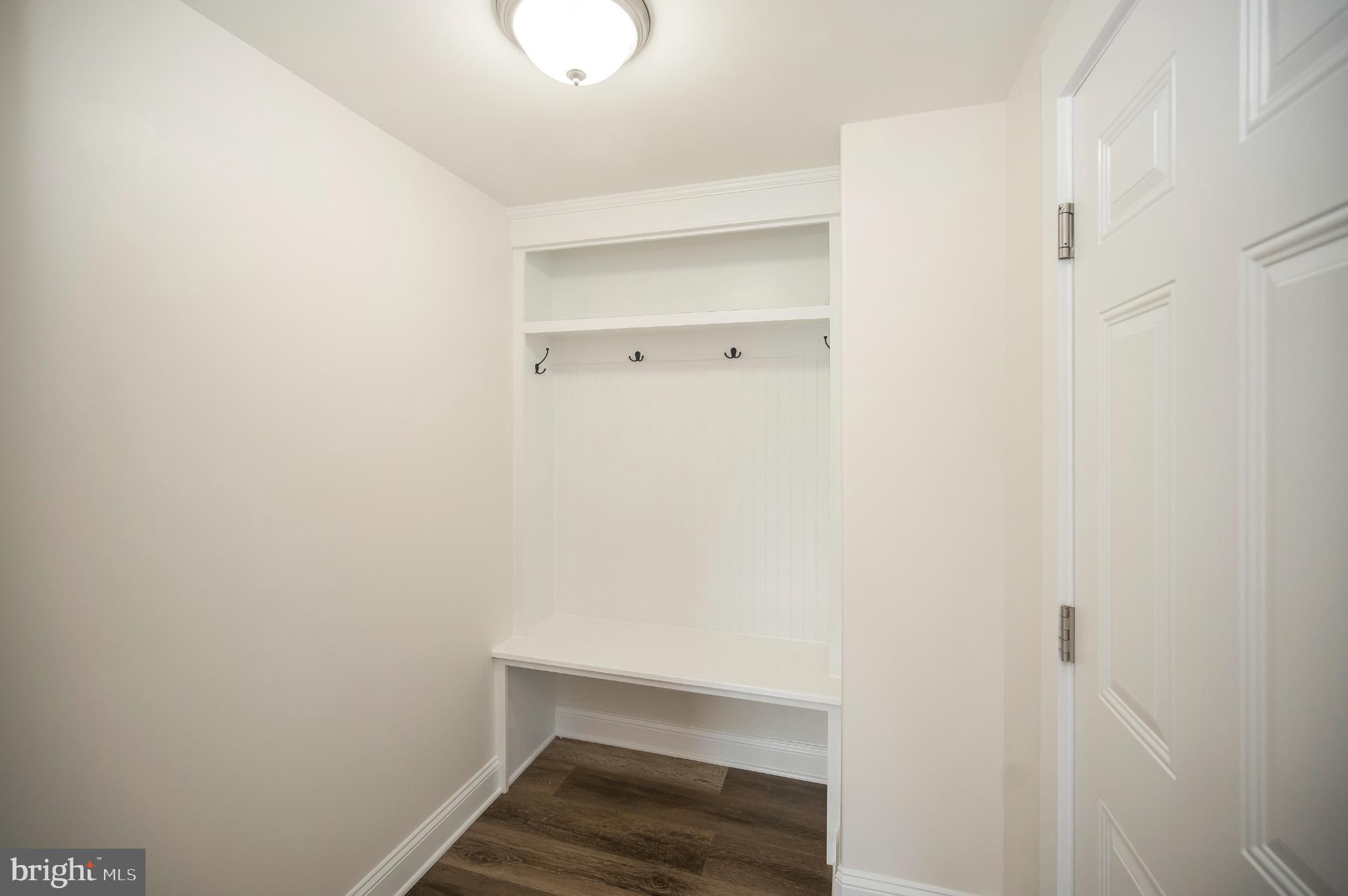 POPLAR HILLS SECTION 6 - Residential Lease