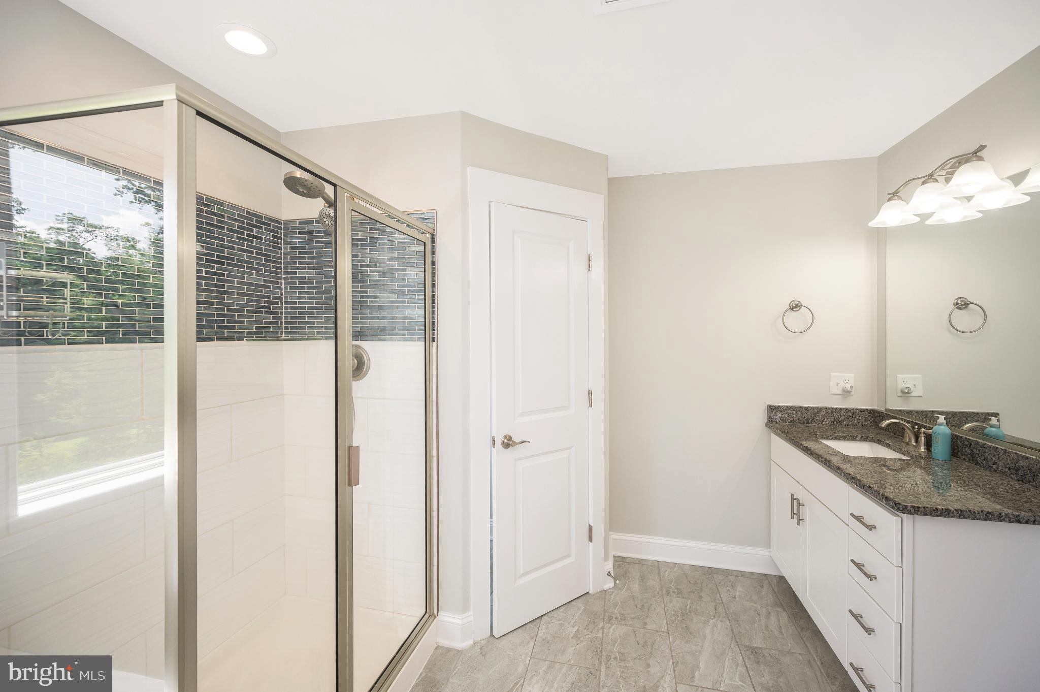 POPLAR HILLS SECTION 6 - Residential Lease