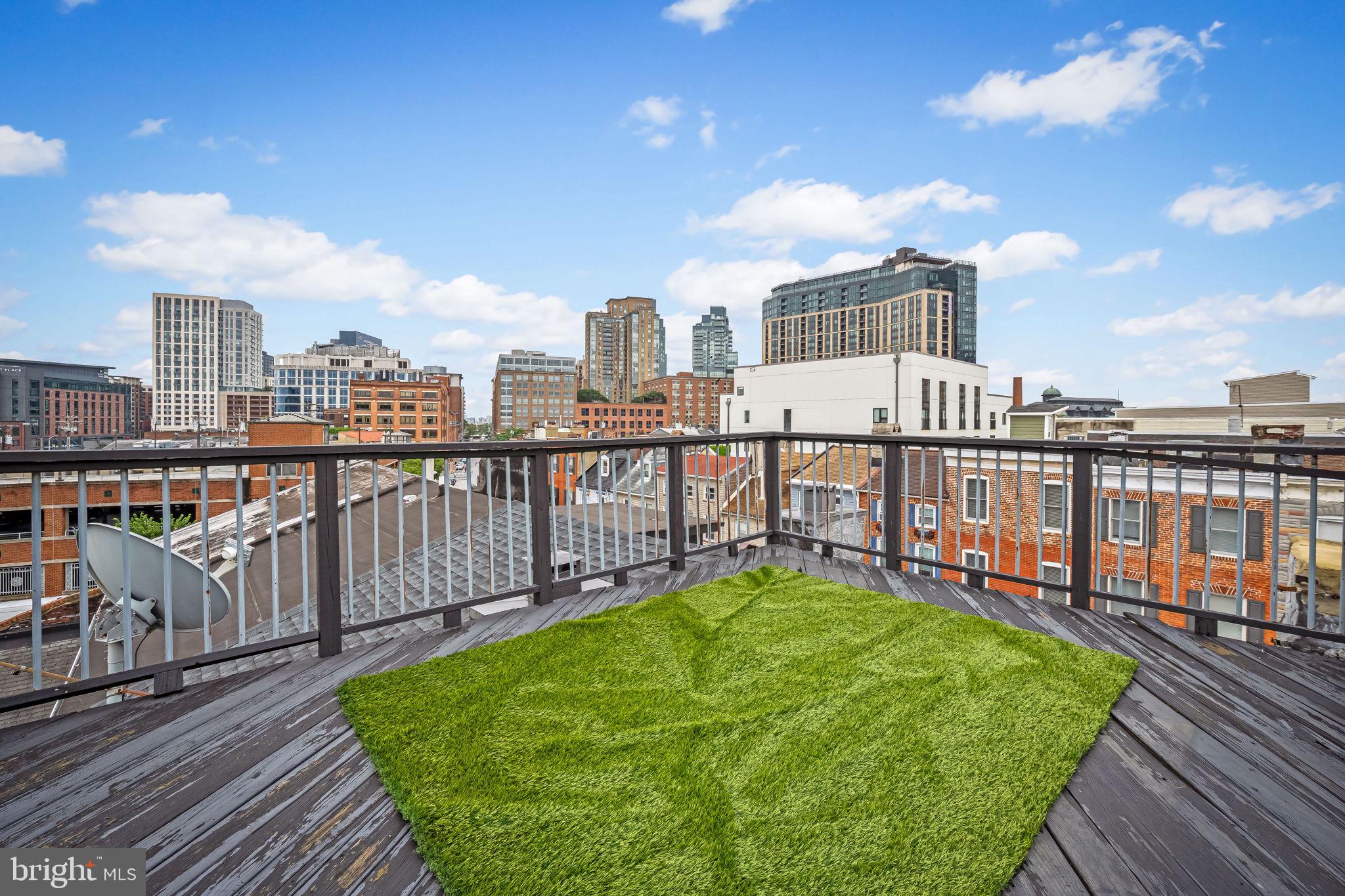 LITTLE ITALY - Residential