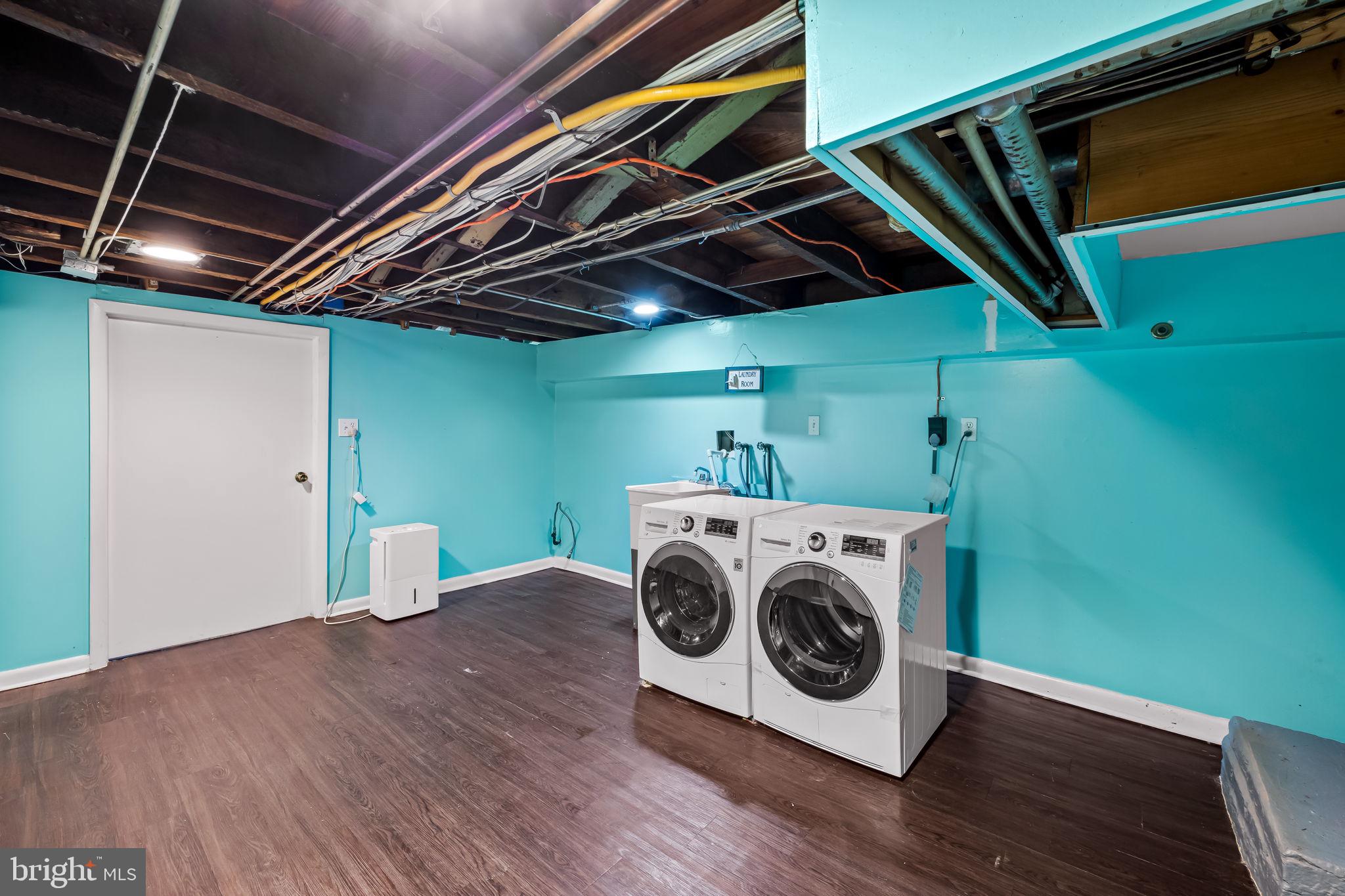 LITTLE ITALY - Residential