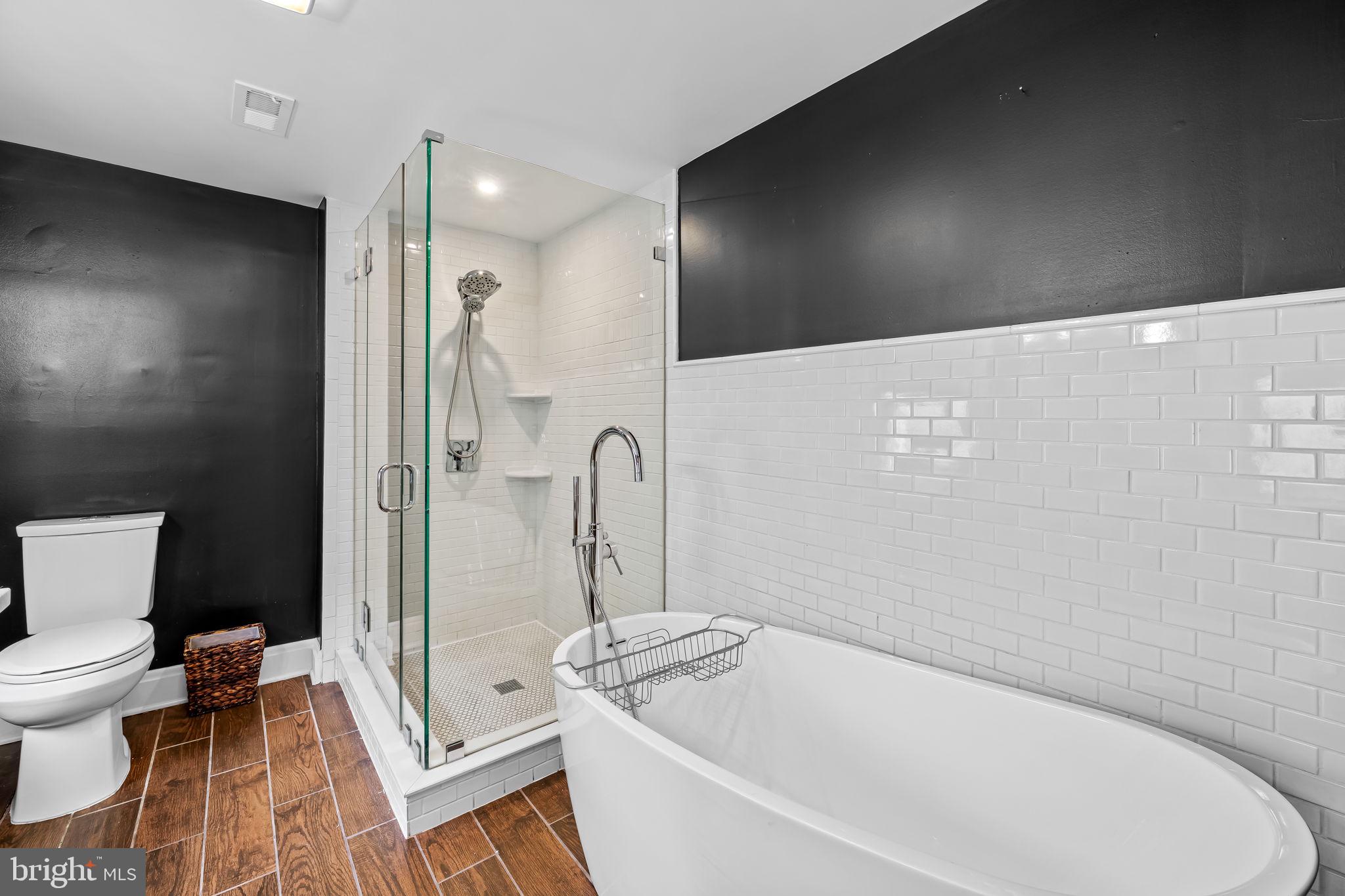 LITTLE ITALY - Residential