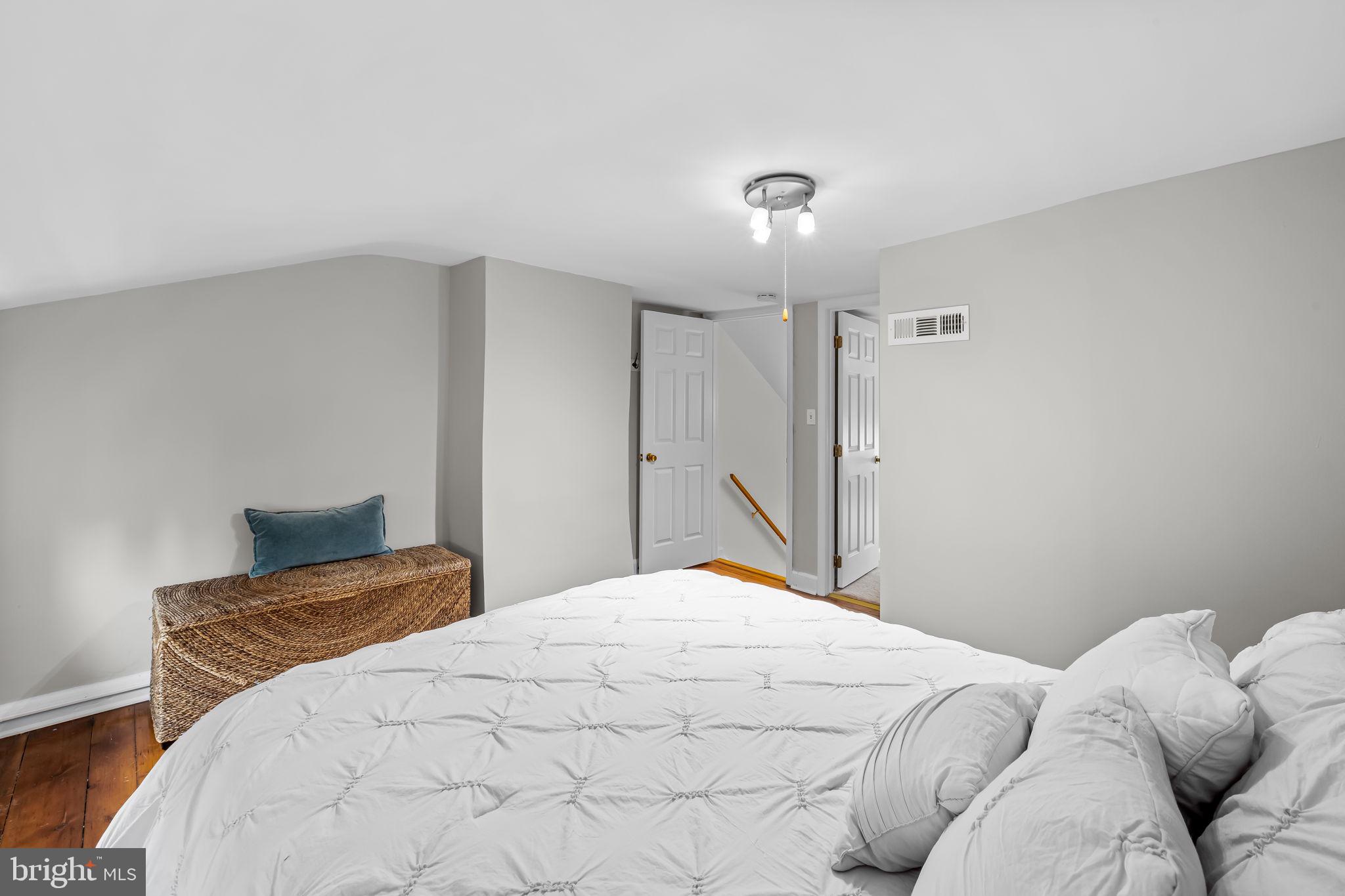 LITTLE ITALY - Residential