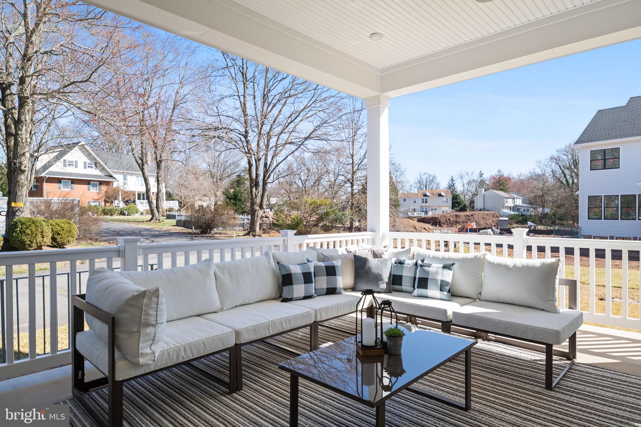 SPRING LAKE - Residential