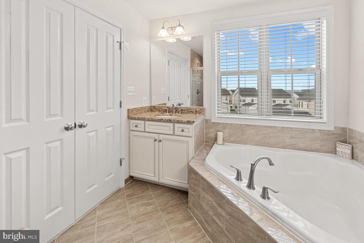 LANDSDALE - Residential