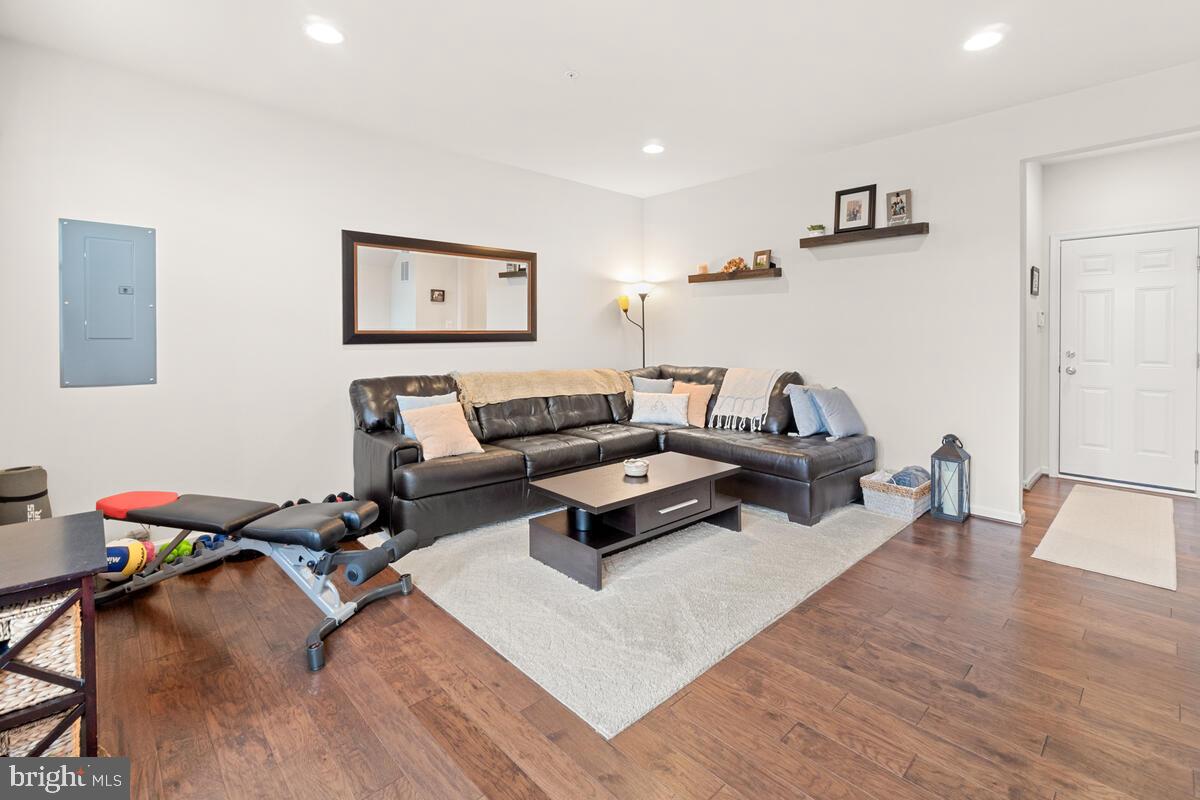 LANDSDALE - Residential