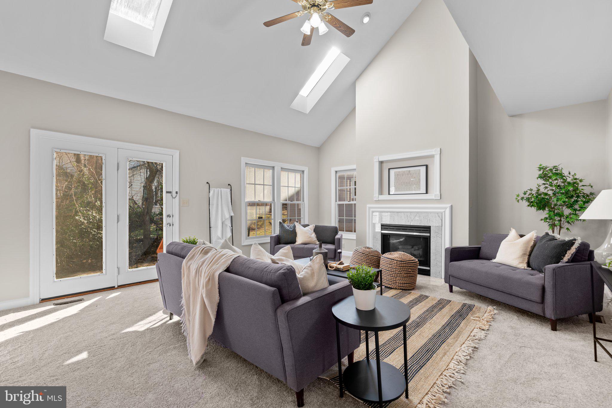 RUSSETT - Residential