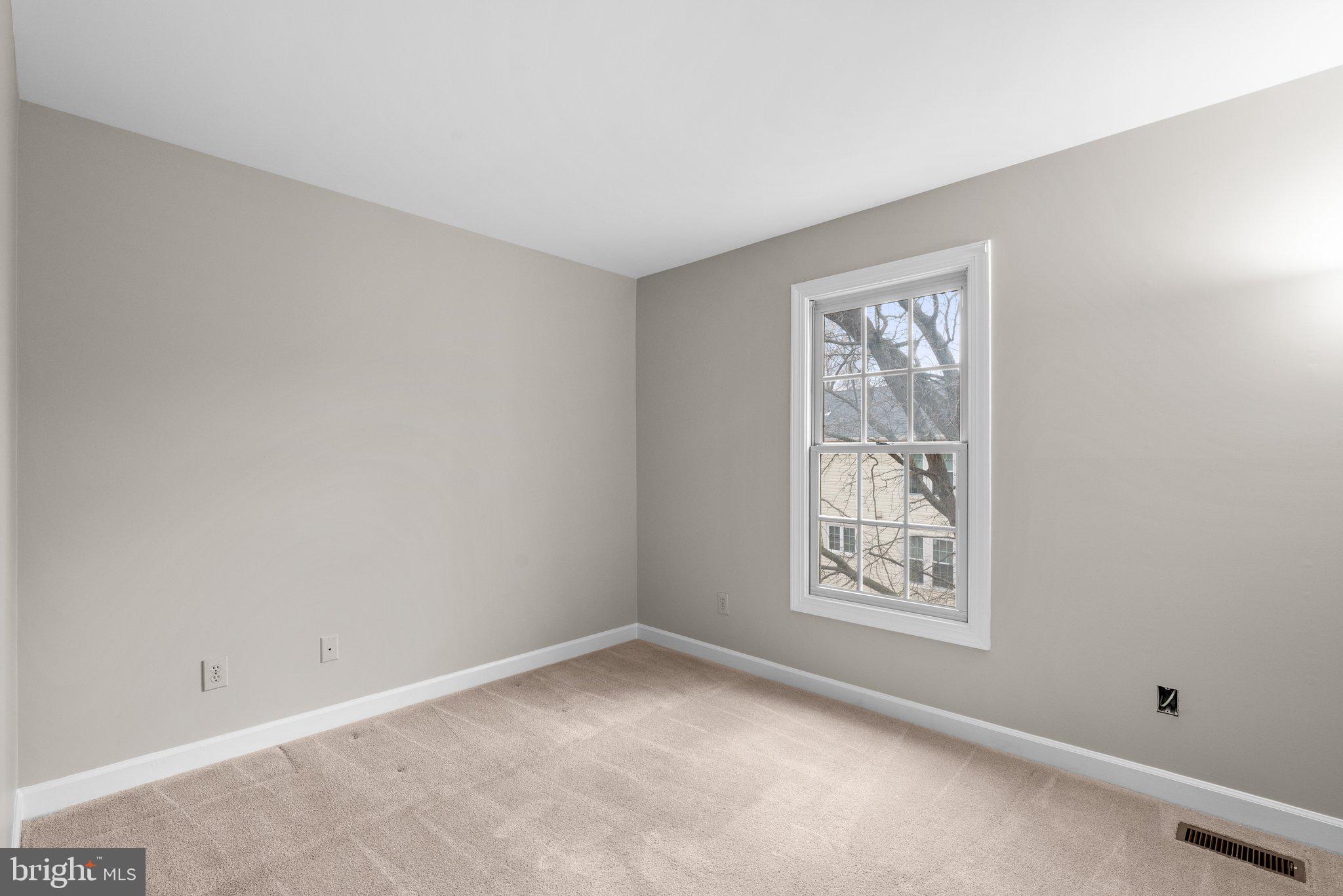 RUSSETT - Residential