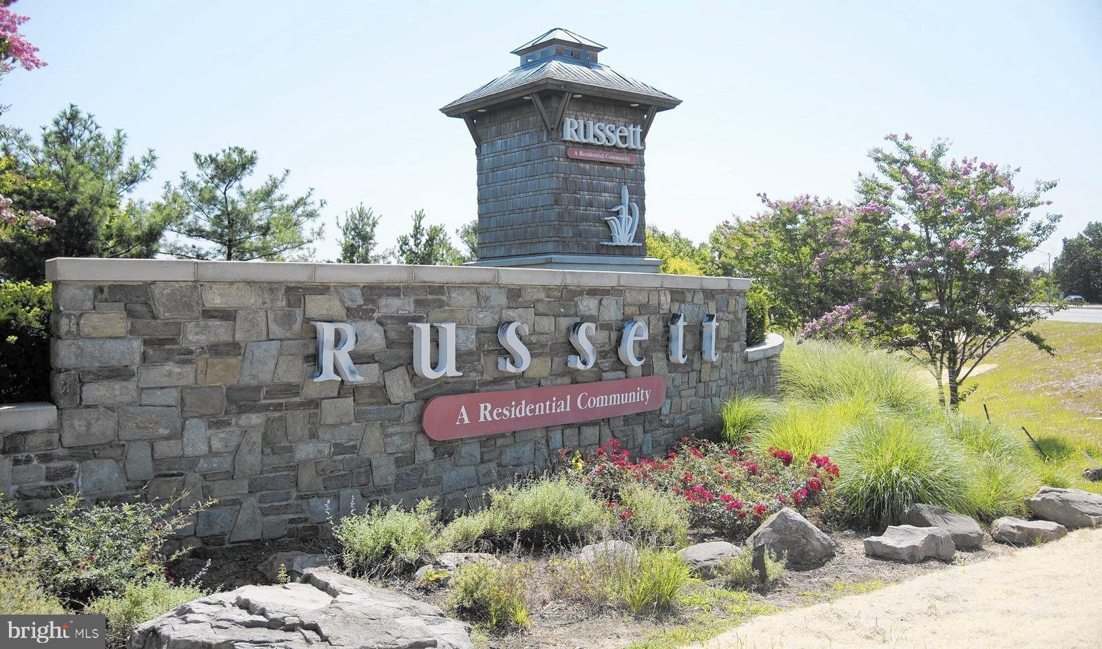 RUSSETT - Residential