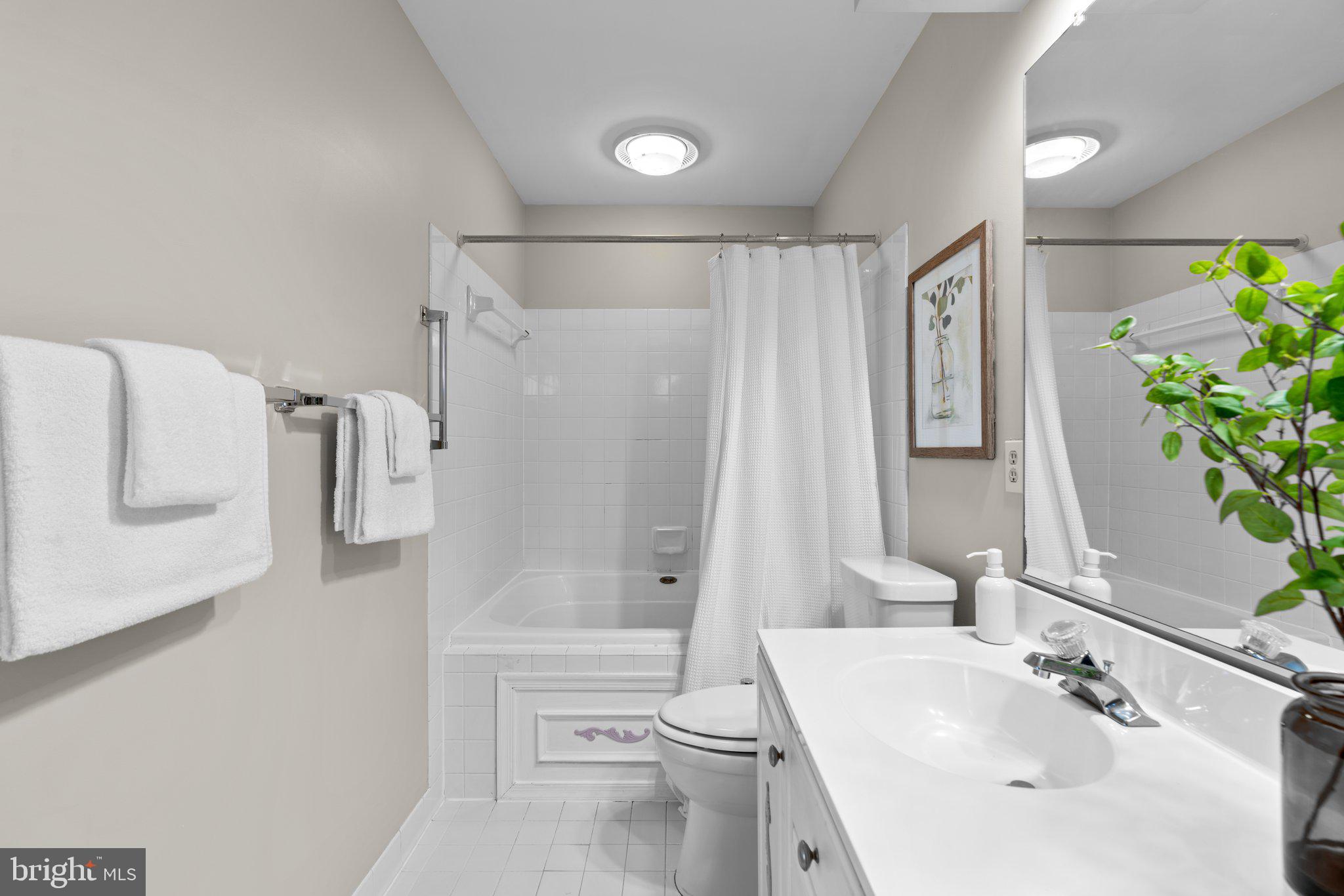 RUSSETT - Residential