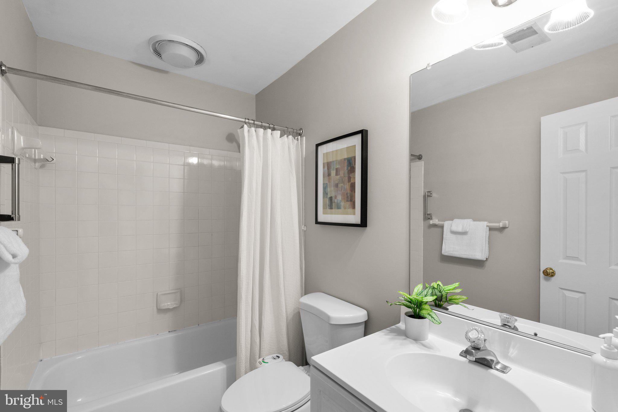 RUSSETT - Residential