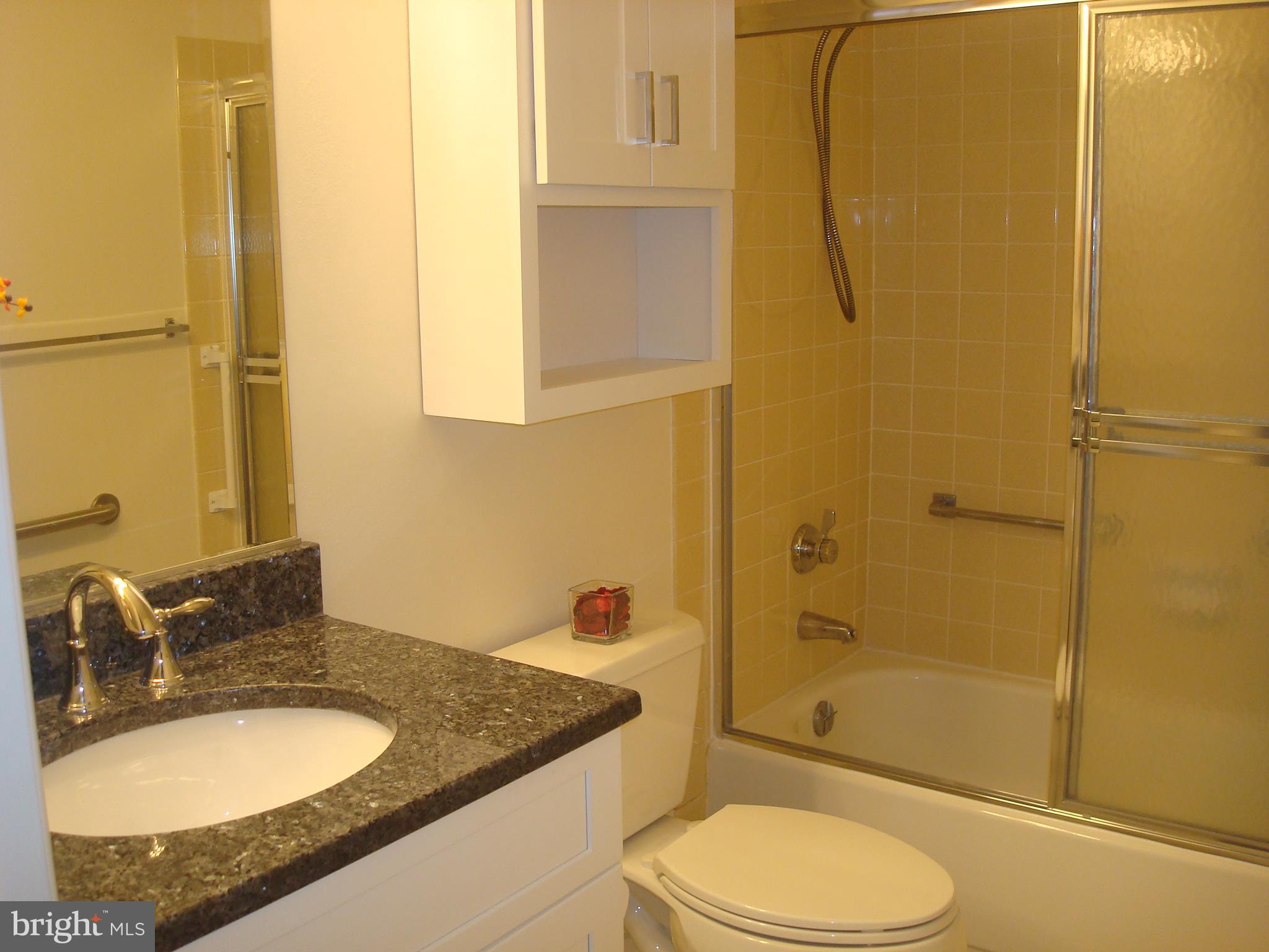 LEISURE WORLD - Residential