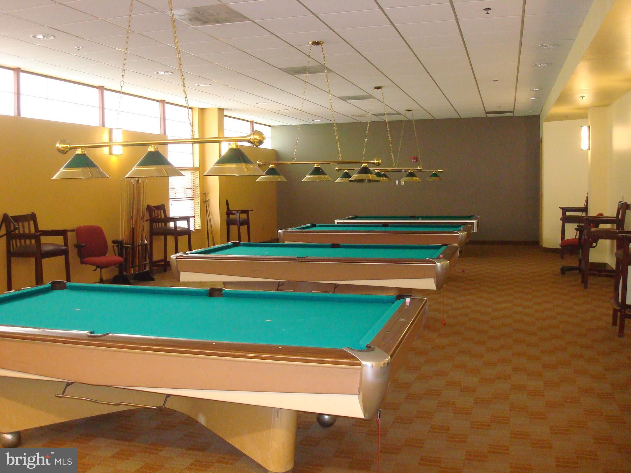 LEISURE WORLD - Residential